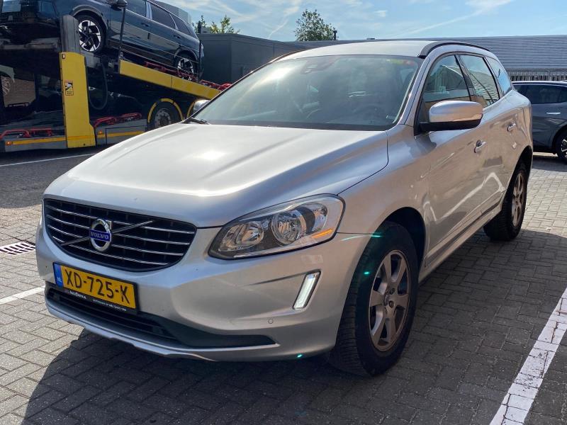 Volvo XC60 2.0 D4 FWD Momentum | 2014 | 165,226 km | Automatic | XD725K | NAP: No rating