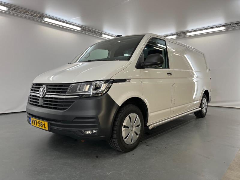 Volkswagen Transporter 2.0 TDI L2H1 28 Highline | 2023 | 254,353 km | Automatic | VVT58L | NAP: Makes sense