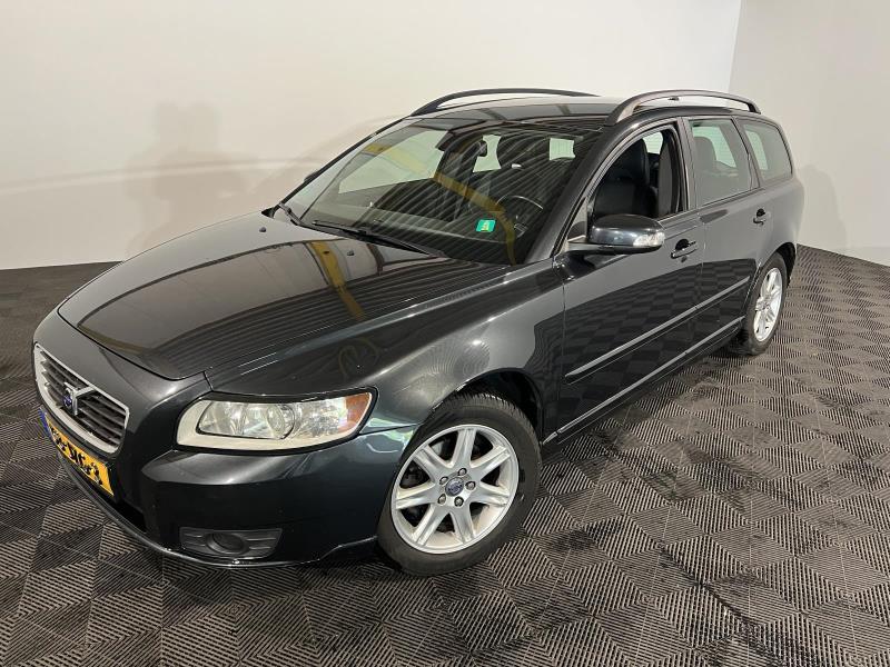 Volvo | V50 | 2.0 Momentum | 2009 | 321,169 km | 53JZG3 | Logical