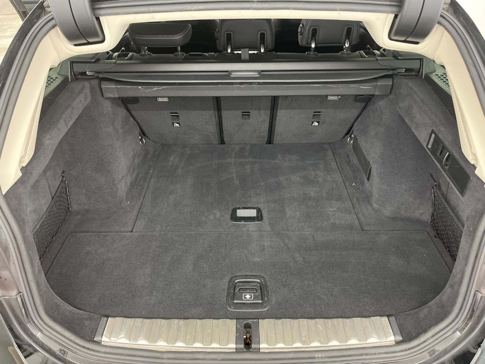 BMW 3-serie Touring 318i Business Edition Plus Stationwagen | 2022 | 113.415 km | Automaat | P820VB | NAP: Logisch