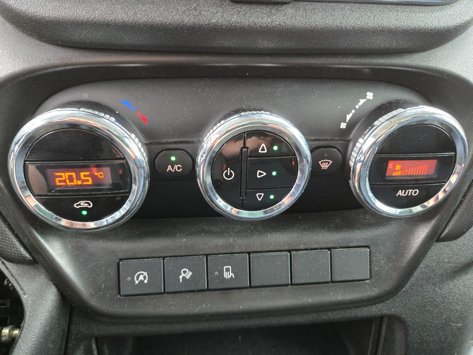 Iveco Daily 35S16V 2.3 410 H2 | 2020 | 146.278 km | V75NGP | NAP: Geen oordeel