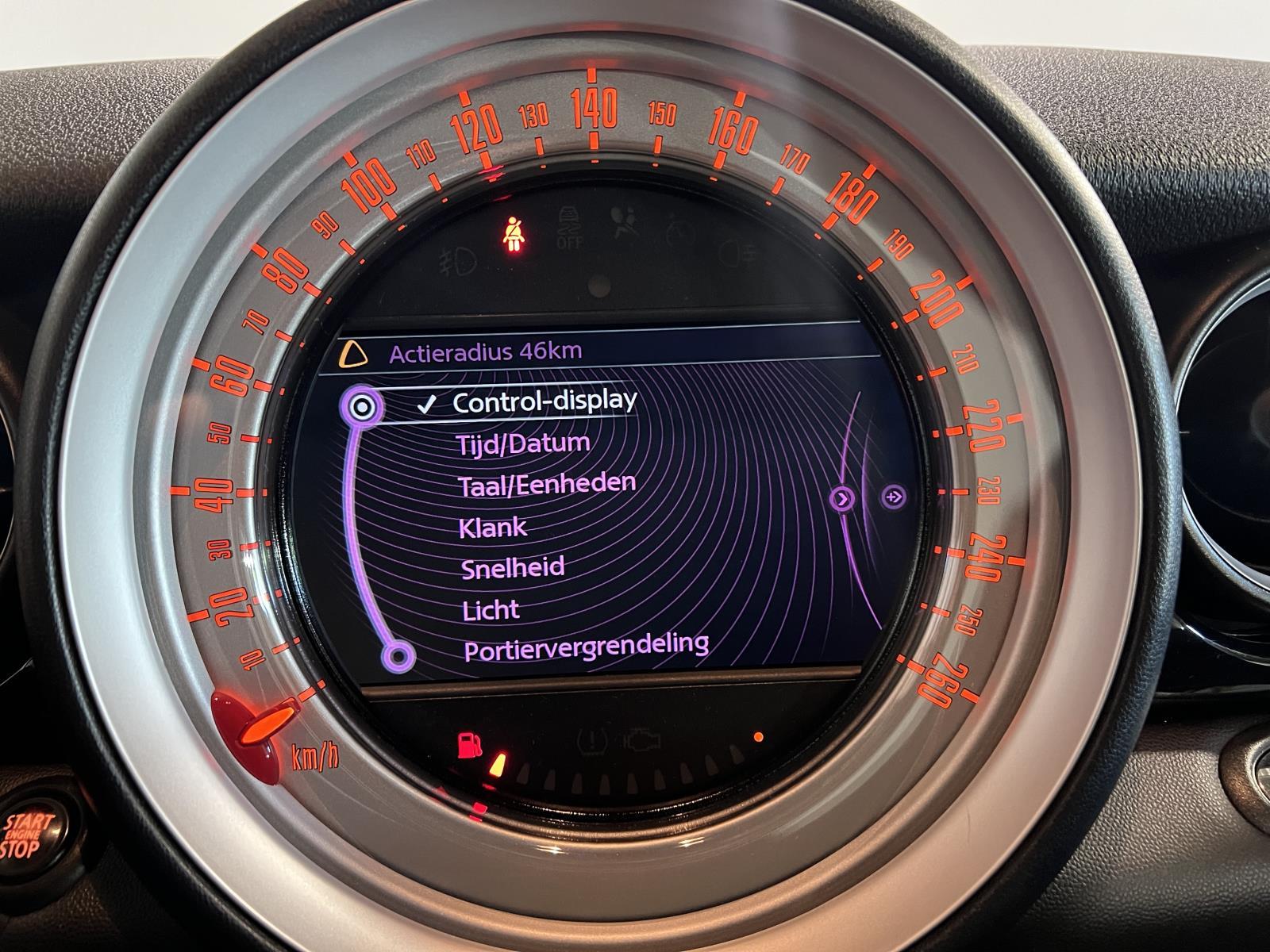 Mini | Cooper | 1.6 Cooper 10 Years | 2011 | 165,503 km | 77RJZ3 | Logical