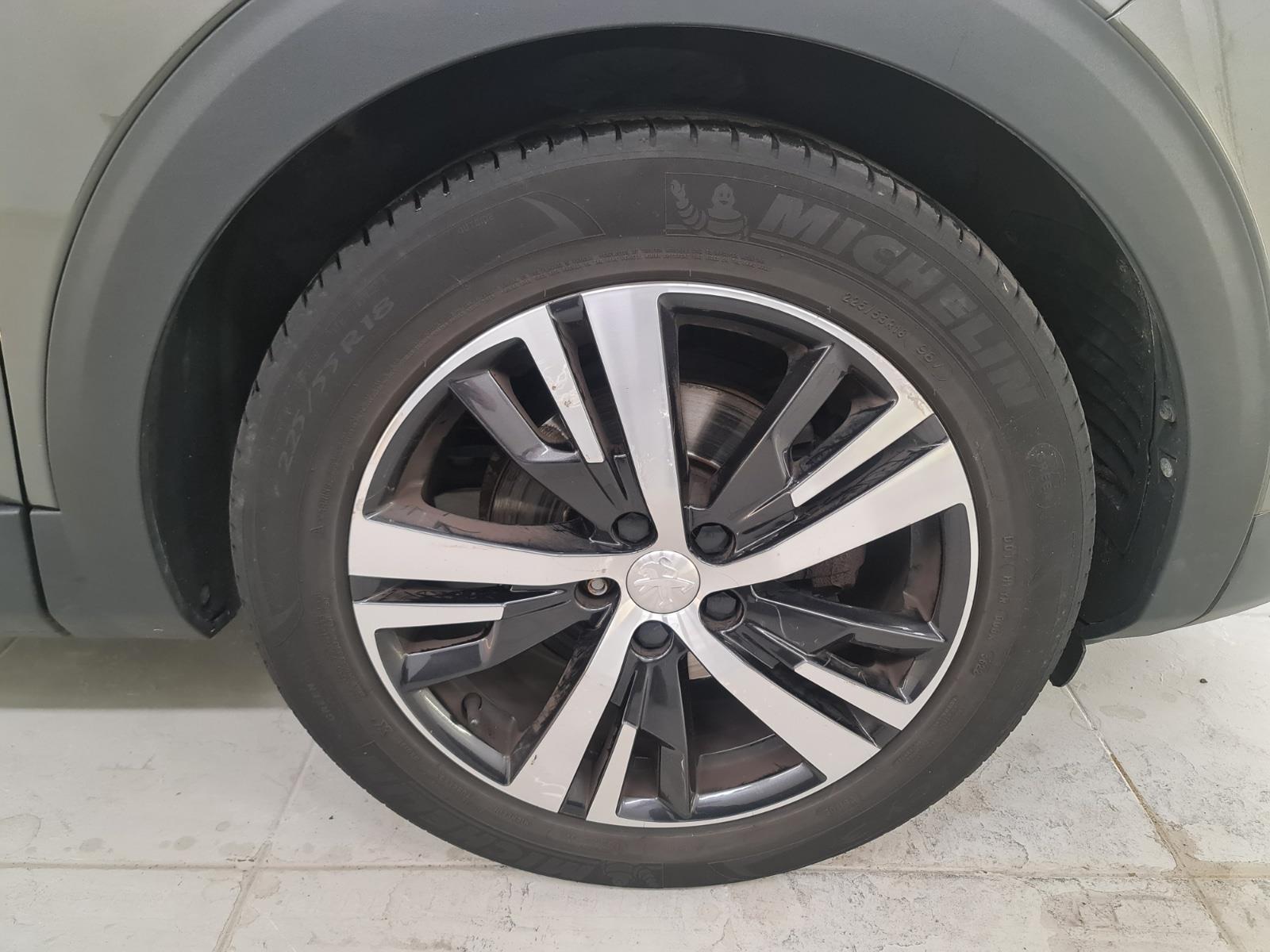 Peugeot 3008 1.6 e-THP GT Line | 2017 | 159.880 km | Automaat | K028SV | NAP: Geen oordeel