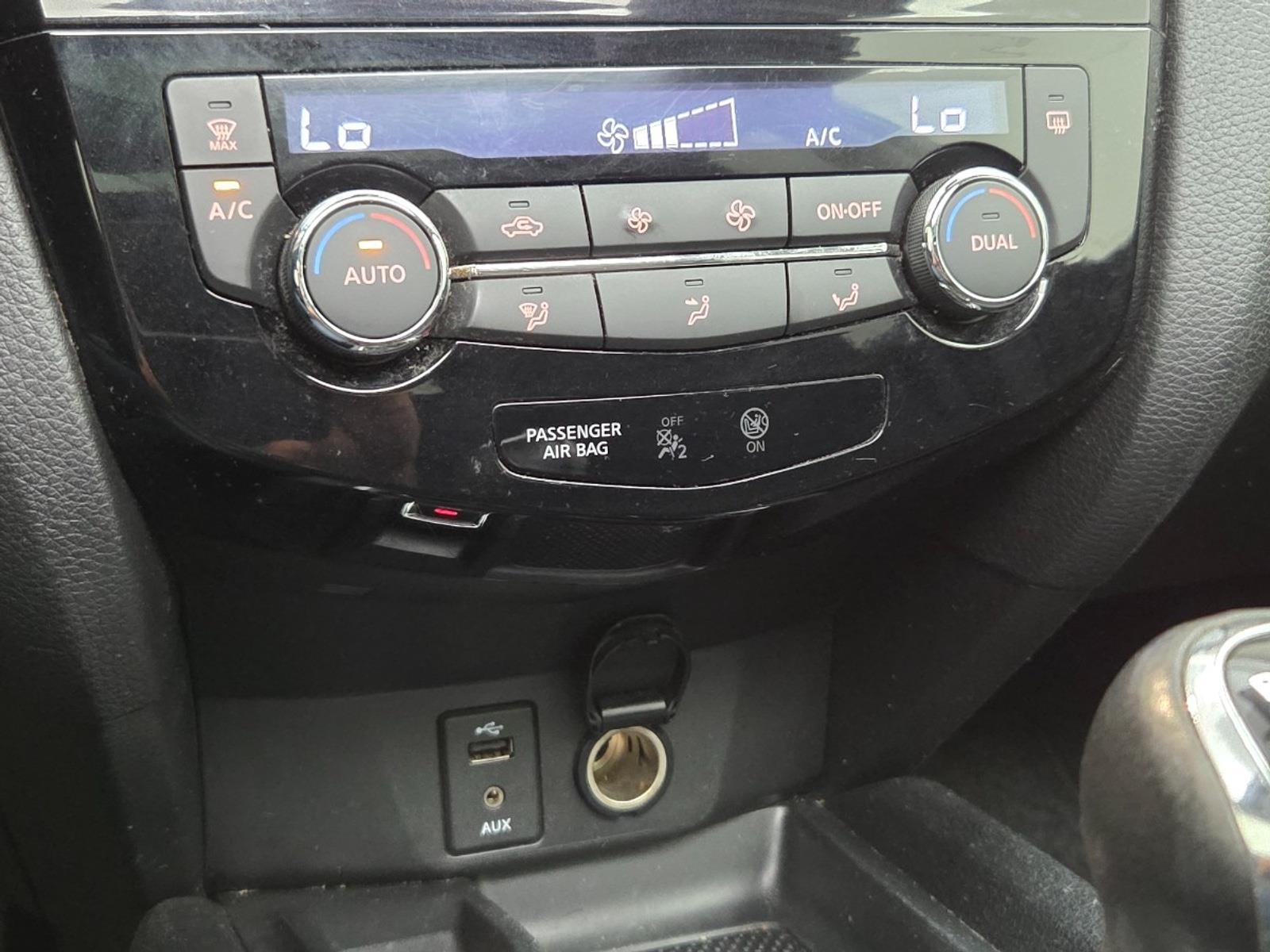 Nissan X-Trail 1.6 DIG-T Connect Edition 7-seater | 2015 | 209,797 km | ZP768F | NAP: No rating
