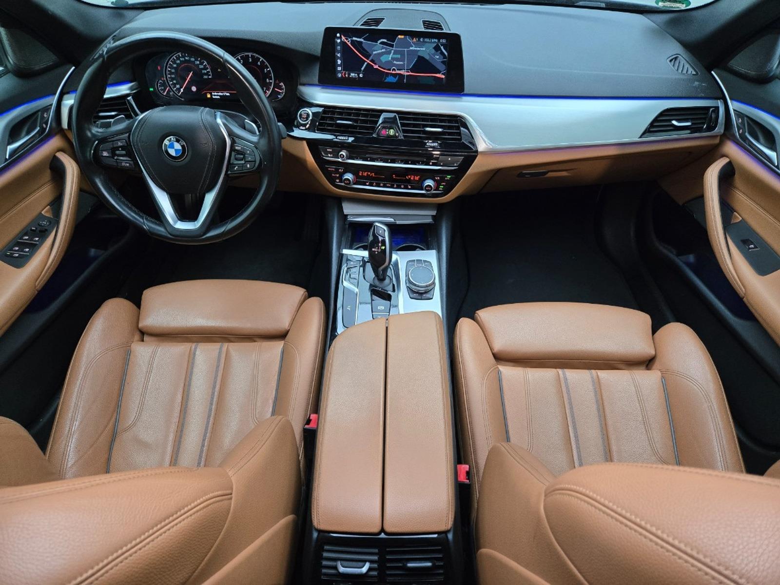 BMW 5-serie Touring 530i xDrive High Executive Stationwagen | 2017 | 190.637 km | Automaat | L411DR | NAP: Geen oordeel