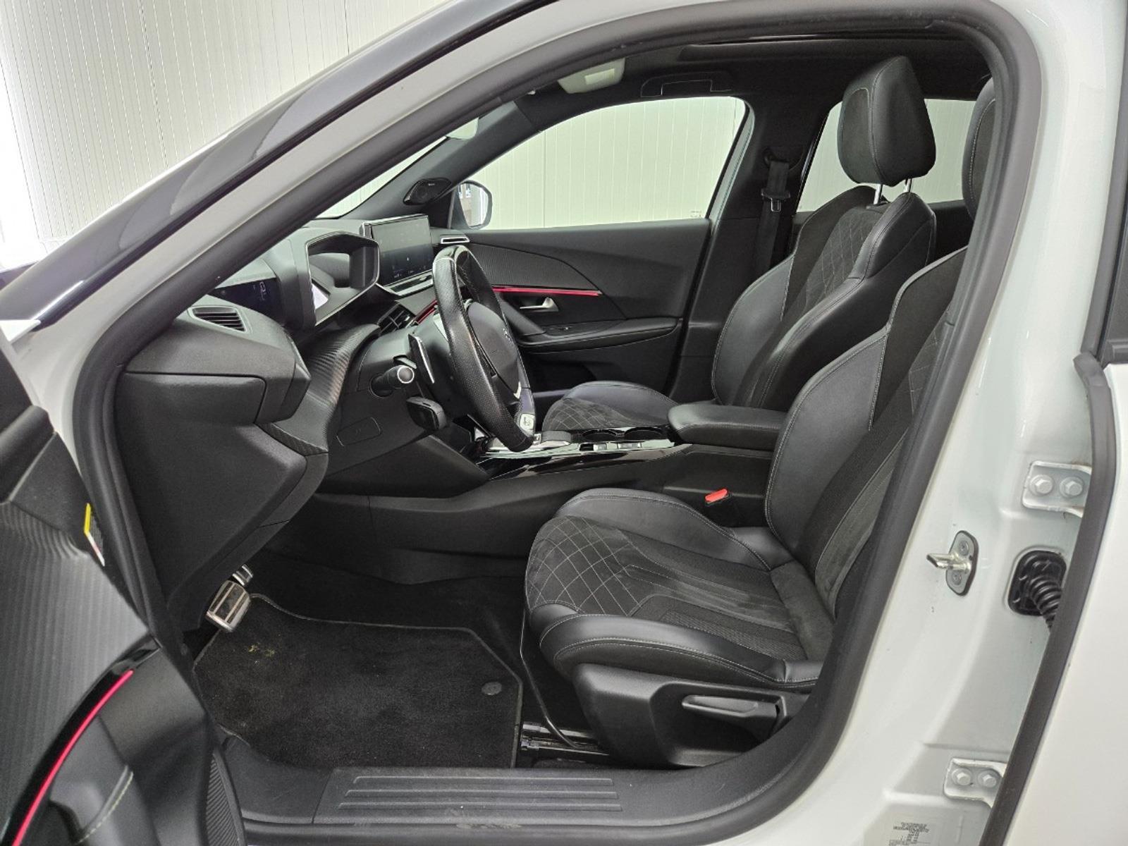 Peugeot 2008 1.2 PureTech Allure Pack | 2022 | 90.679 km | Automaat | GPB65P | NAP: Geen oordeel