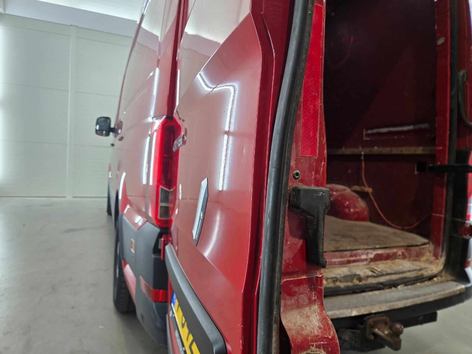 Volkswagen Crafter 35 2.0 TDI L3H2 Highline | 2018 | 217.695 km | V642NS | NAP: Logisch