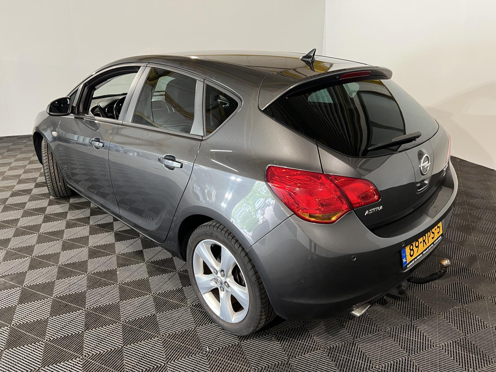 Opel | Astra | 1.4 Turbo Edition | 2011 | 177.155 km | 89RPS5 | Logisch