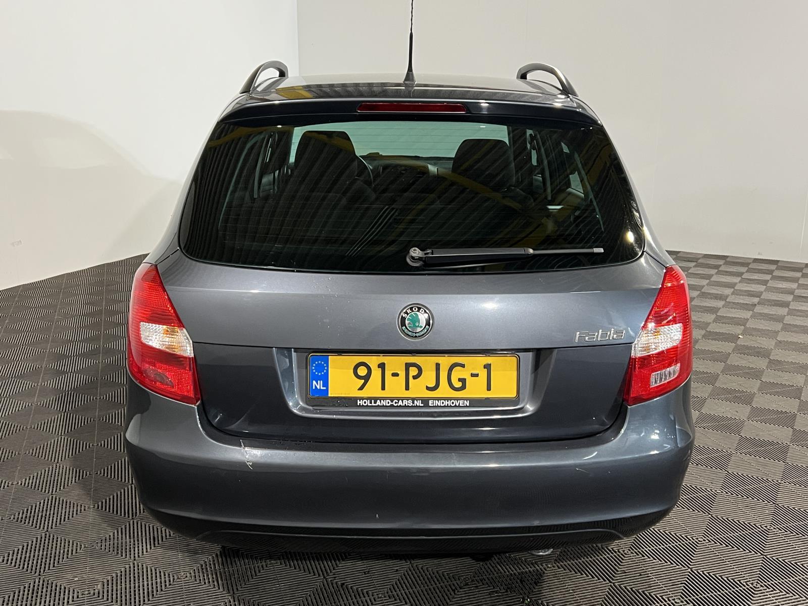 Skoda | Fabia Combi | 1.2 TSI Ambition | 2011 | 125.875 km | 91PJG1 | Logisch