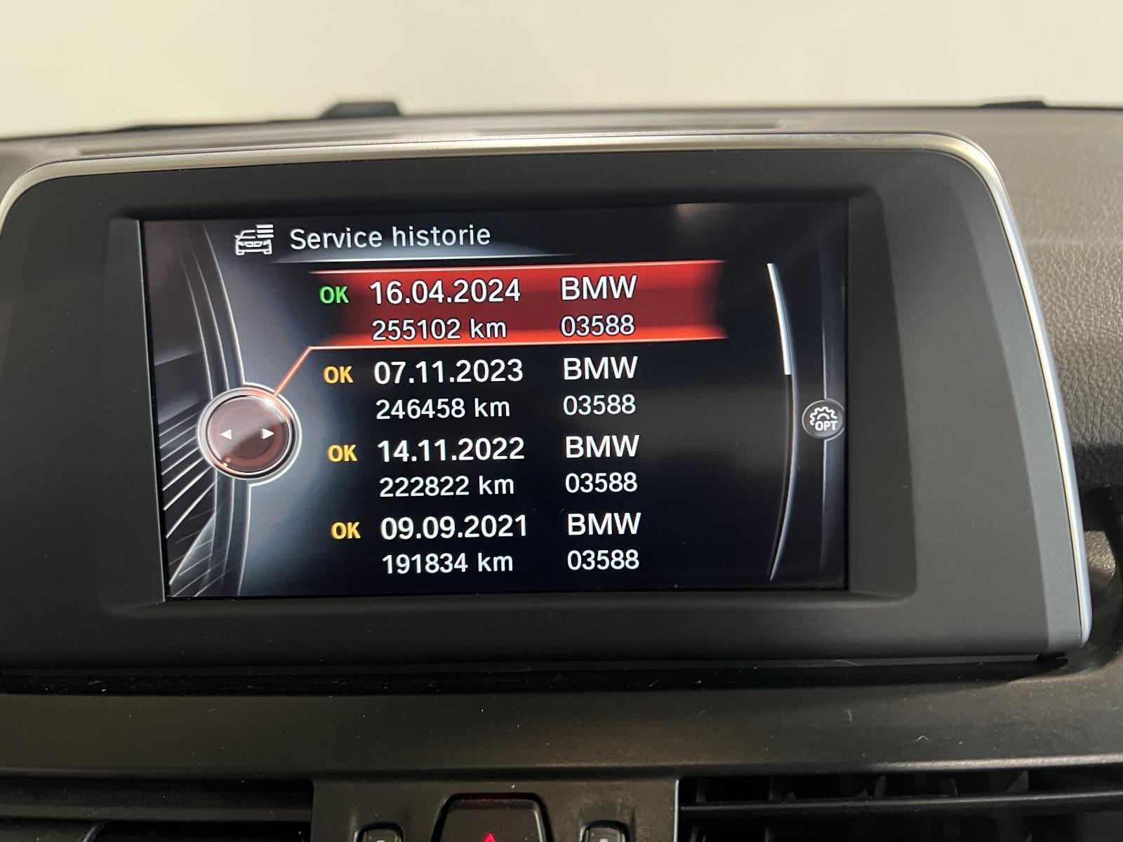 BMW | 2-serie Active Tourer | 218d Executive | 2014 | 299.686 km | 5XJZ65 | Logisch