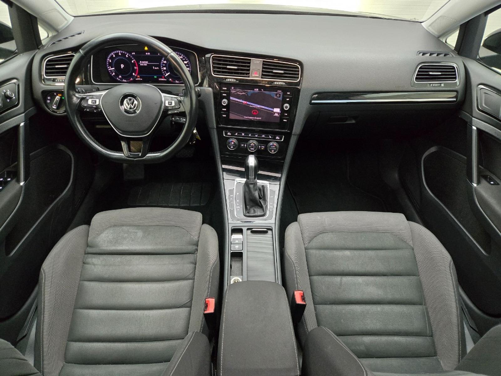 Volkswagen Golf 1.4 TSI Highline Business R | 2017 | 179,989 km | Automatic | XD235D | NAP: No rating
