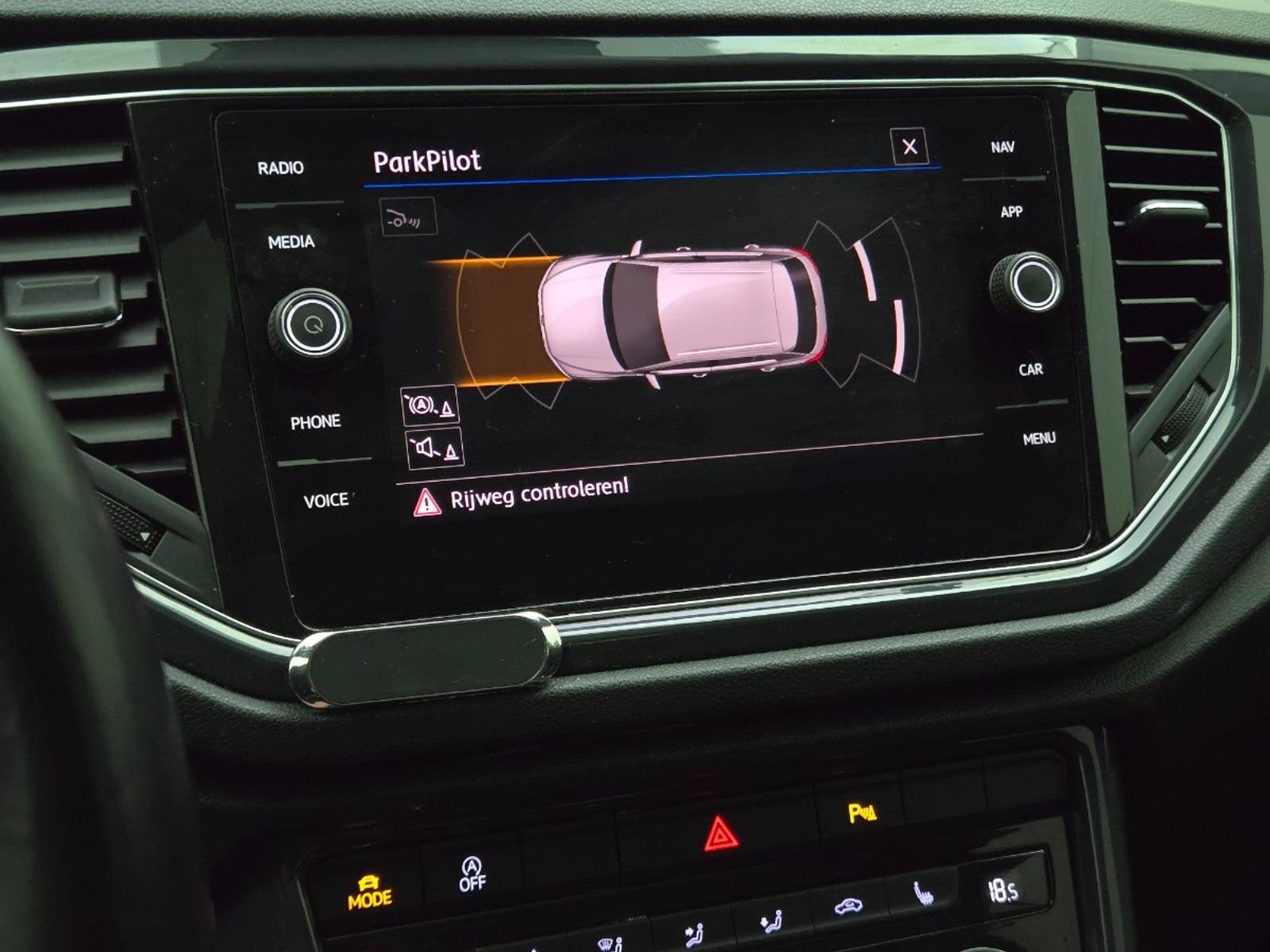 Volkswagen T-Roc 1.5 TSI Sport Business R | 2019 | 154.799 km | Automaat | L422GX | NAP: Geen oordeel