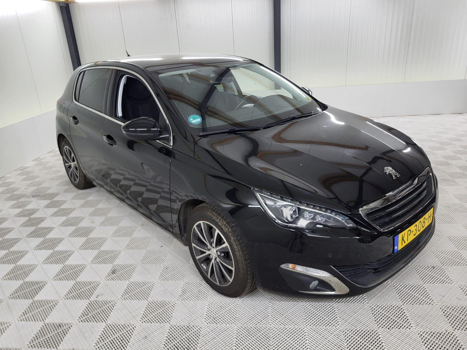 Peugeot | 308 | 1.2 PureTech Blue Lease Premium | 2016 | 165,208 km | KP308H | Logical