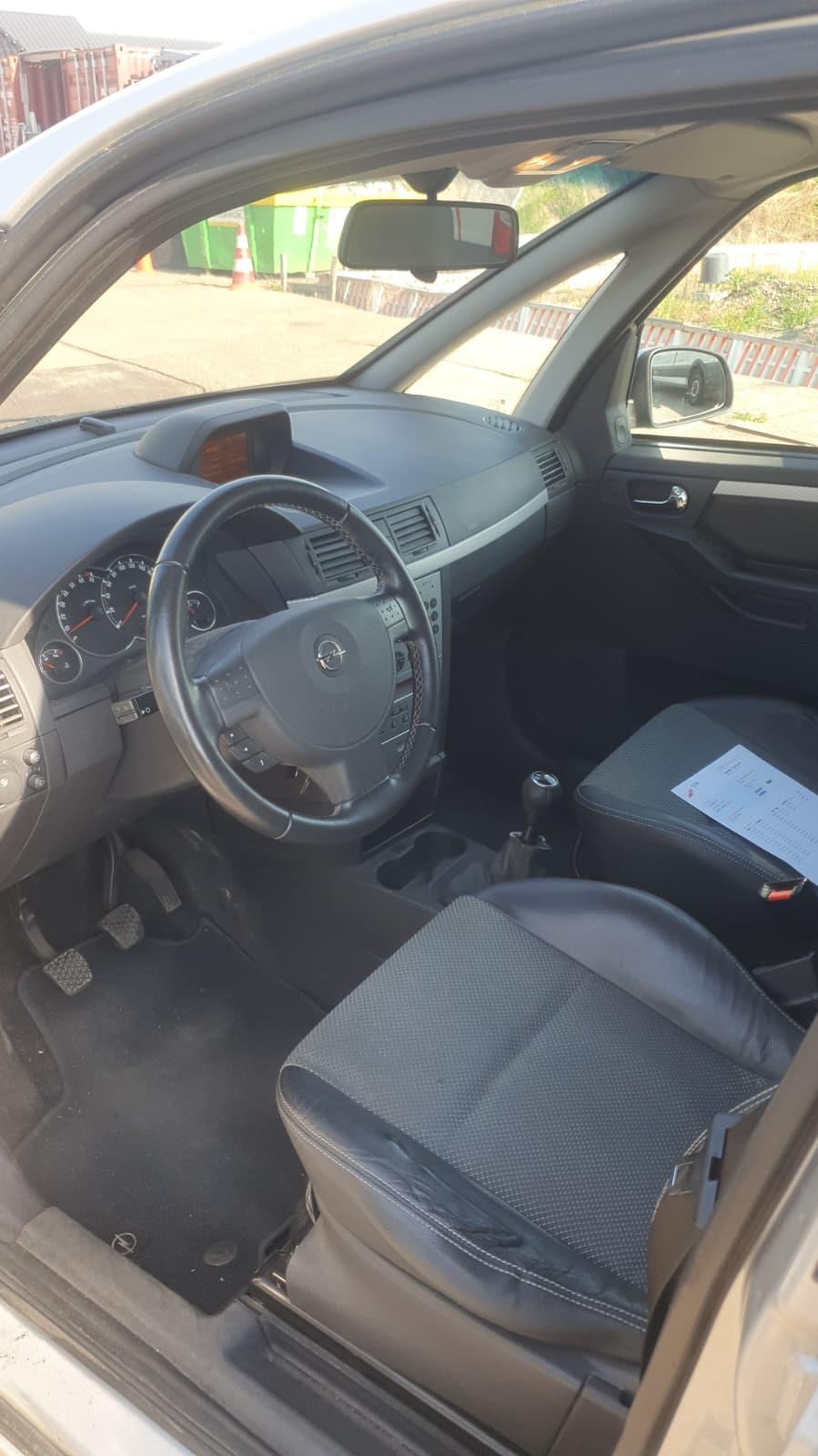 Opel | Meriva | 1.6-16V Cosmo | 2010 | 127,213 km | 13KXN8 | Logical