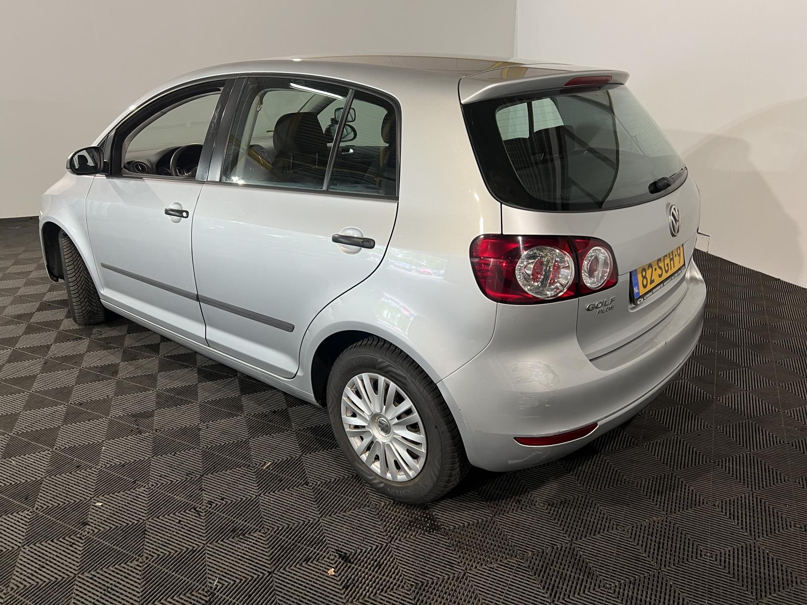 Volkswagen | Golf Plus | 1.6 TDI Trendline BlueMotion EX-LES | 2011 | 345,955 km | 82SGH9 | Logical
