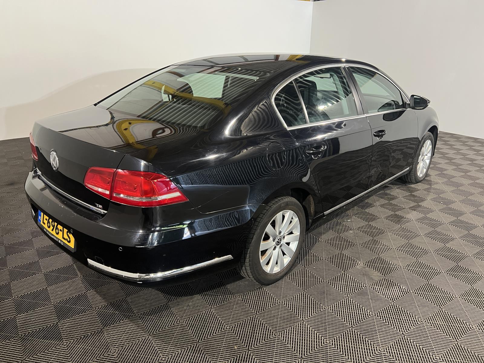 Volkswagen | Passat | 1.4 TSI Highline BlueMotion | 2011 | 237,860 km | L696LS | No rating