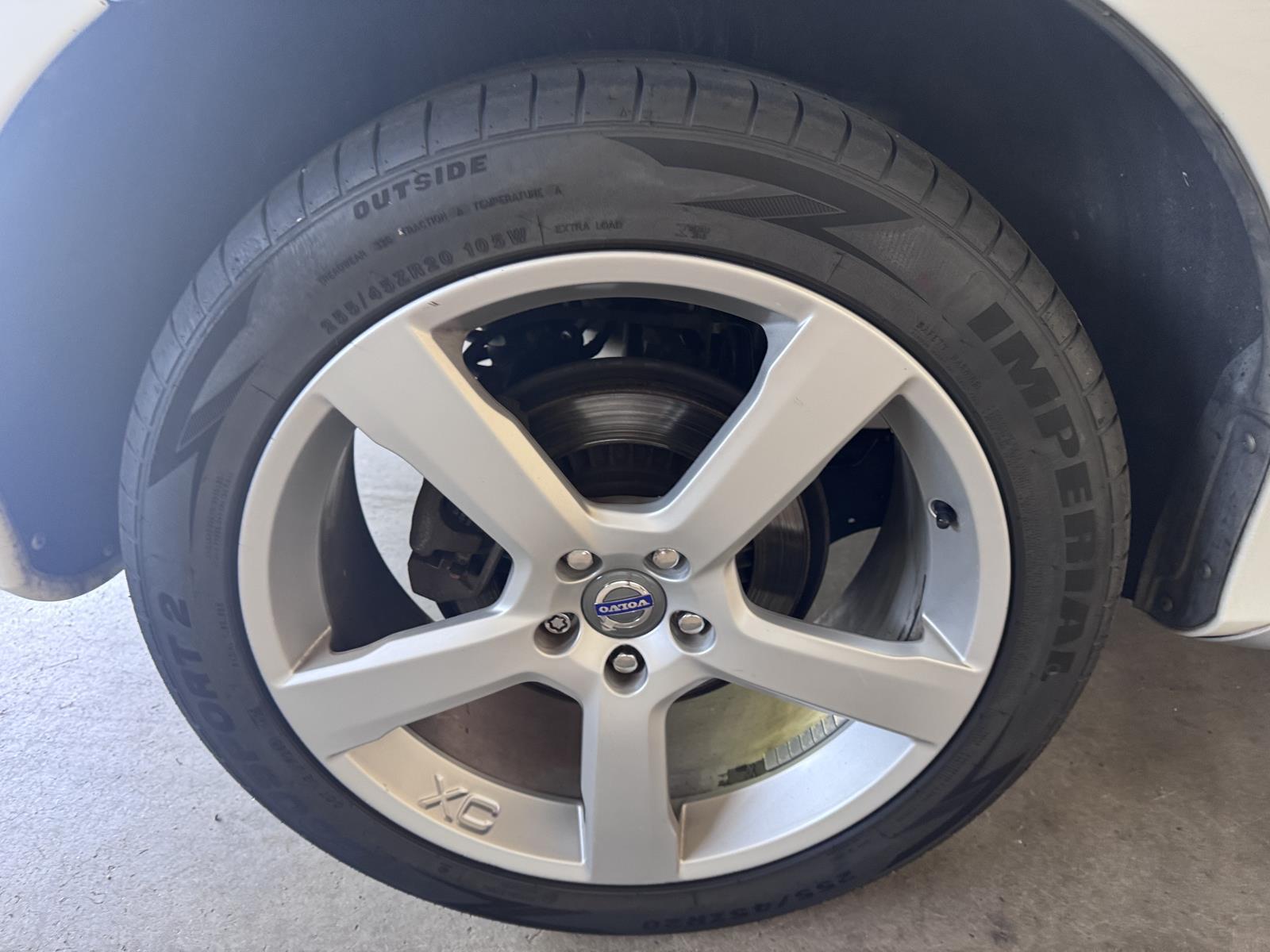 Volvo | XC60 | 2.4 D5 AWD Summum Automatic | 2012 | 300,675 km | GZ307G | No rating