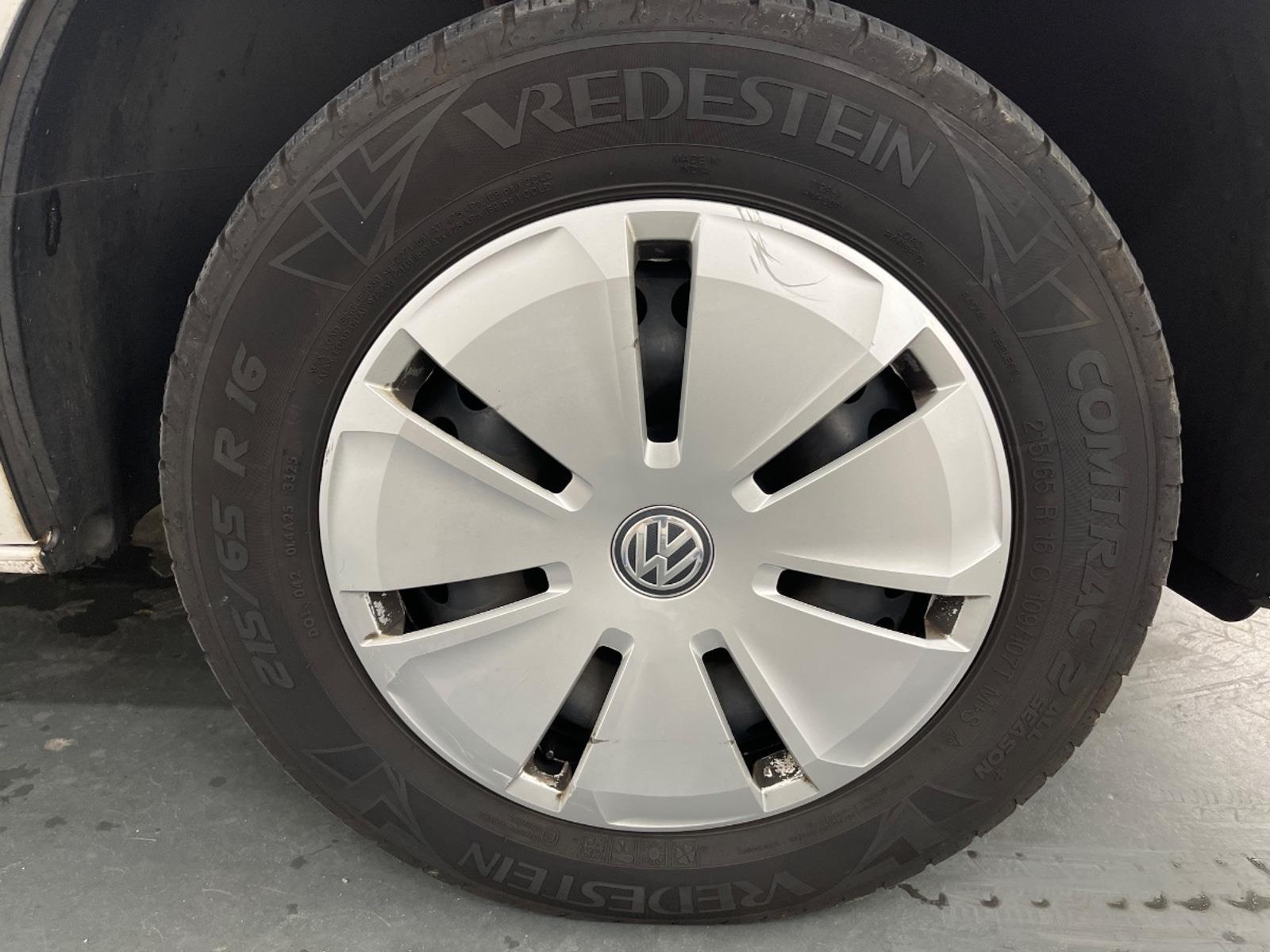 Volkswagen Transporter Kombi 2.0 TDI L2H1 Personenbus | 2023 | 262.972 km | T285FB | NAP: Logisch