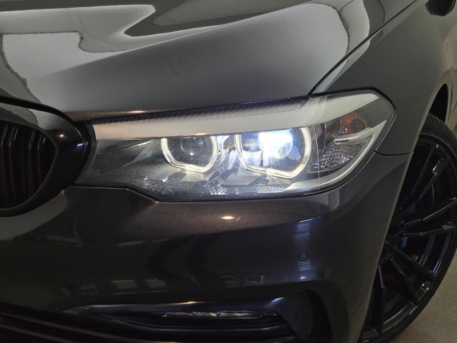 BMW 5-serie Touring 530i xDrive High Executive Stationwagen | 2017 | 190.637 km | Automaat | L411DR | NAP: Geen oordeel