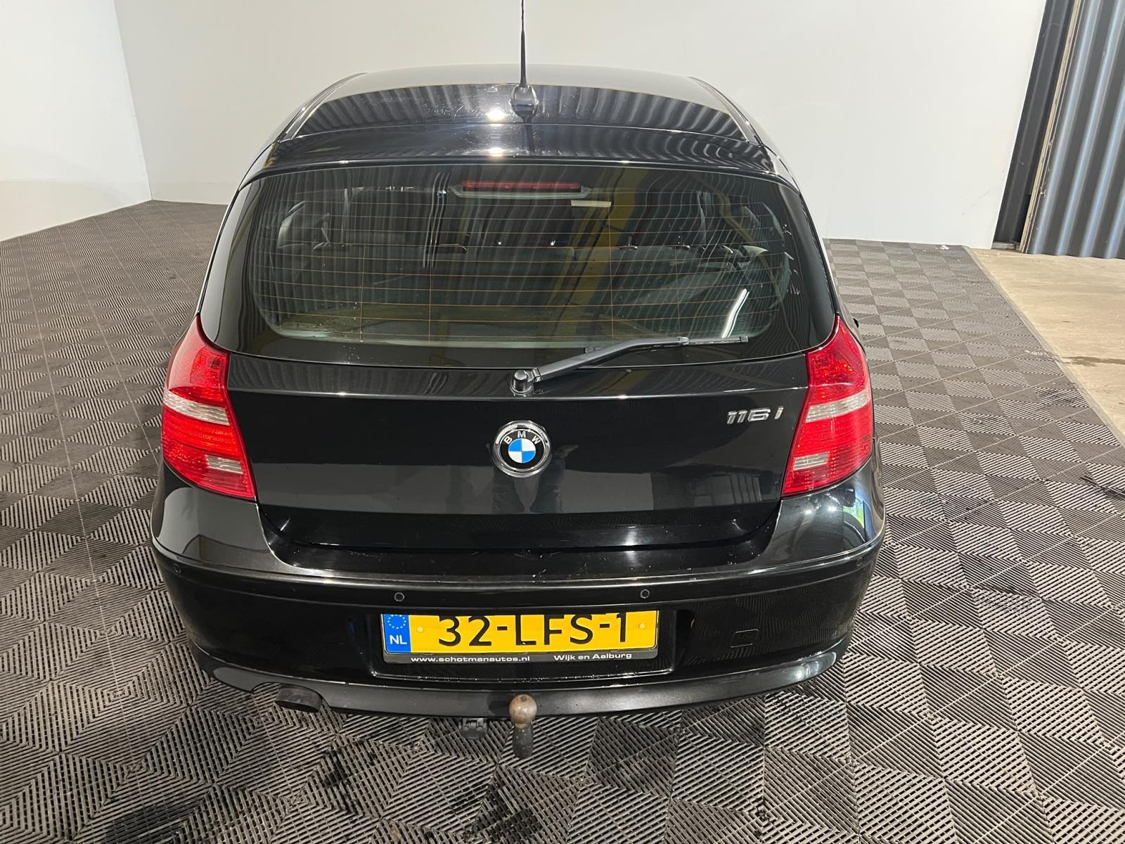 BMW | 1-serie | 116i | 2009 | 235.431 km | 32LFS1 | Geen oordeel
