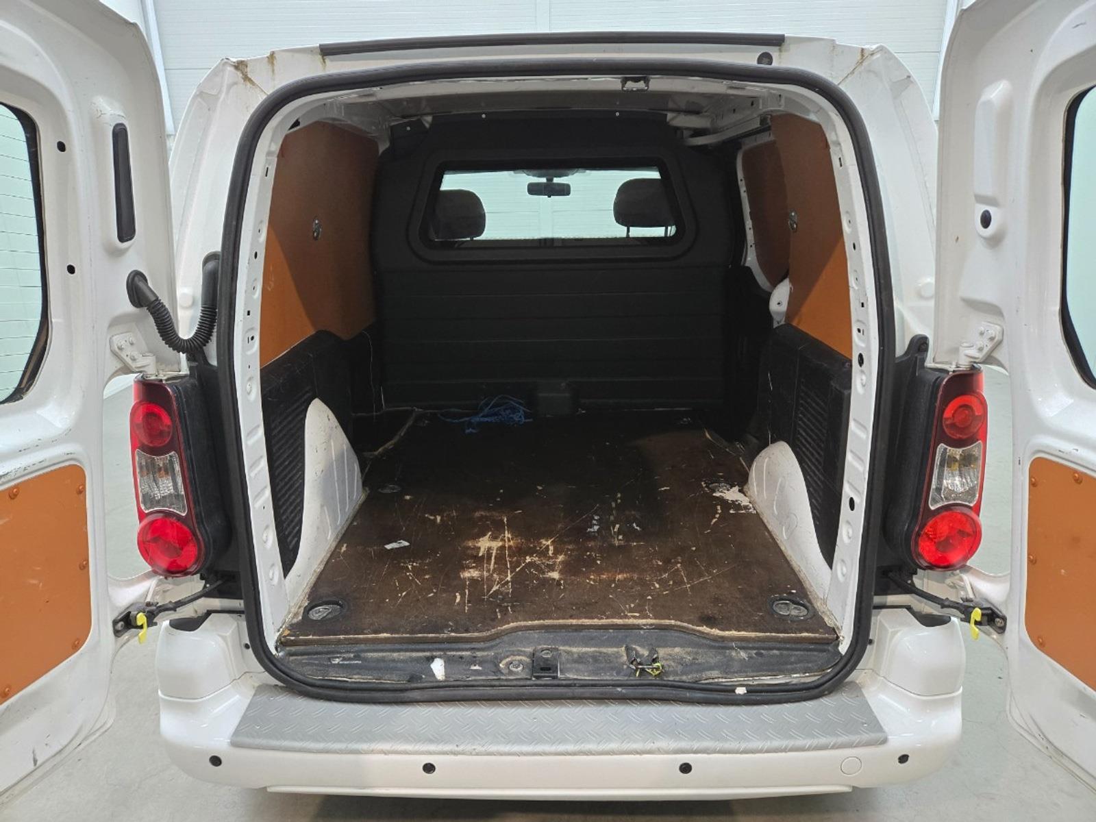 Citroen Berlingo 1.6 BlueHDI 100 Club Economy S&S | 2017 | 211.969 km | Automaat | V162DS | NAP: Logisch