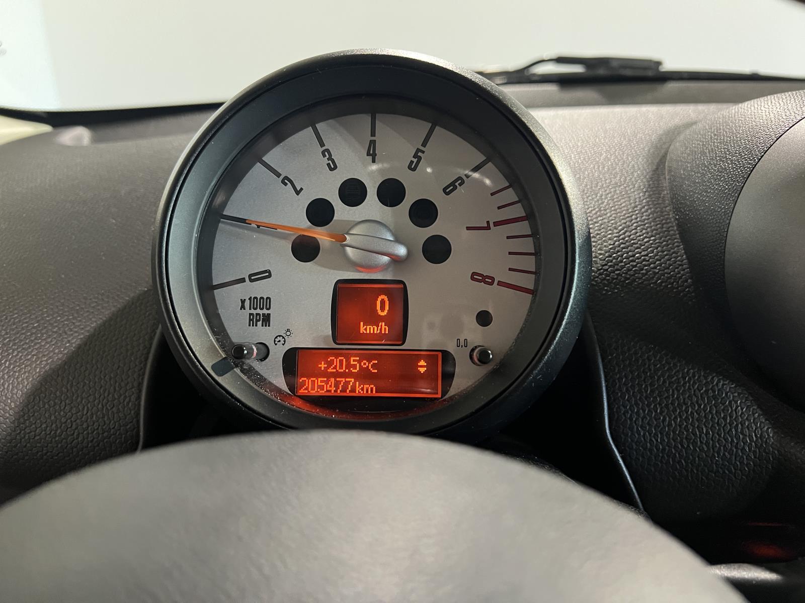 Mini | Countryman | 1.6 Cooper Pepper | 2010 | 205.477 km | 74NJG4 | Logisch