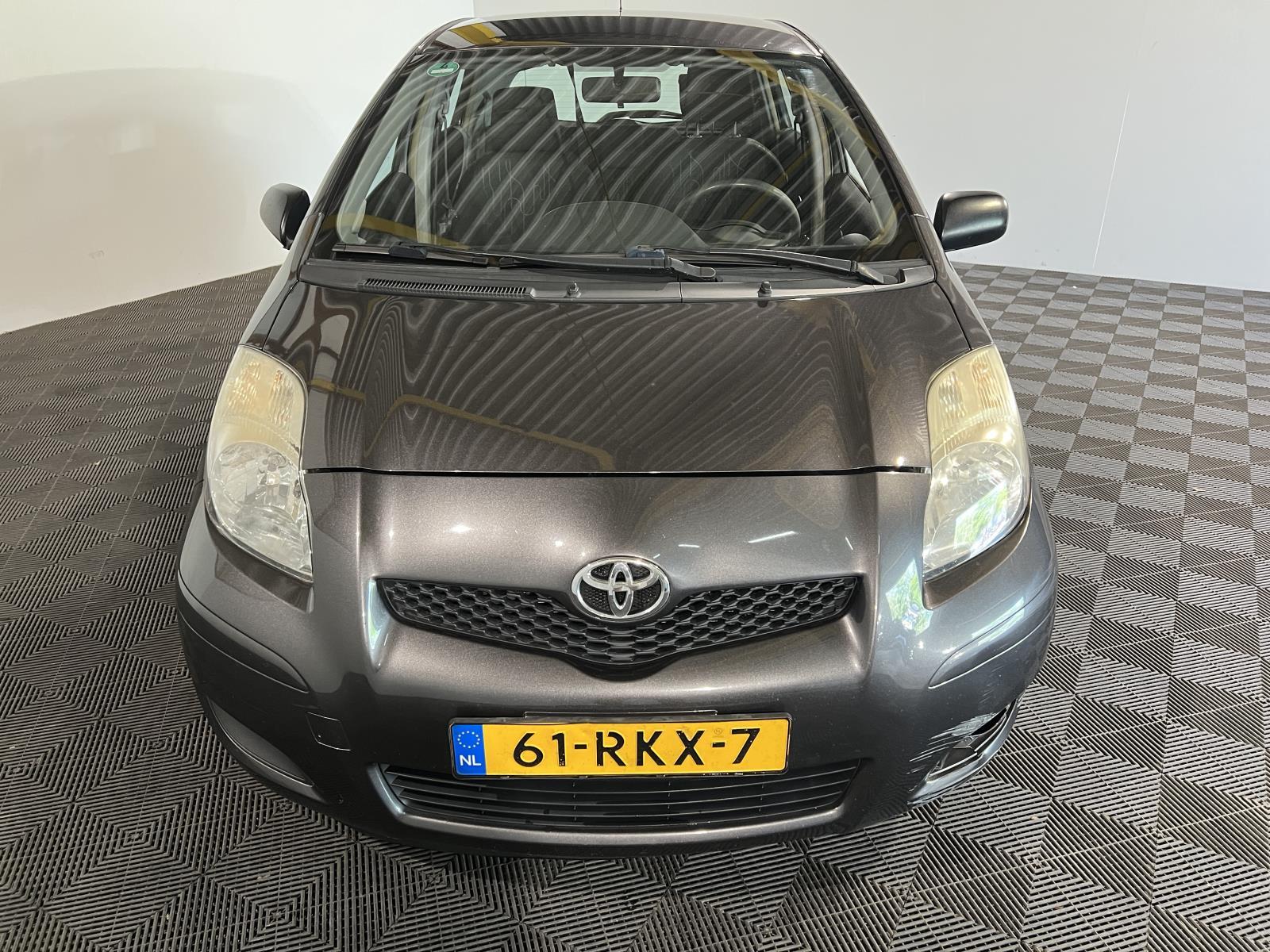 Toyota | Yaris | 1.3 VVTi Comfort | 2011 | 326.246 km | 61RKX7 | Logisch