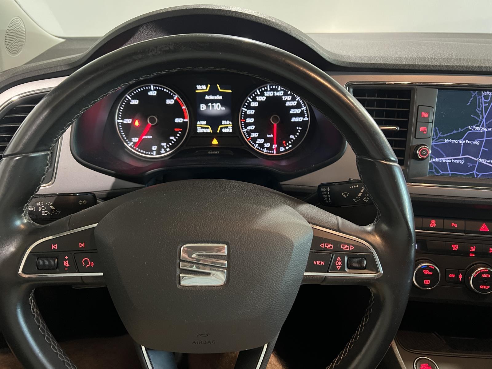 Seat | Leon | 1.6 TDI Style Business Intense | 2018 | 207,610 km | RZ491G | Logical