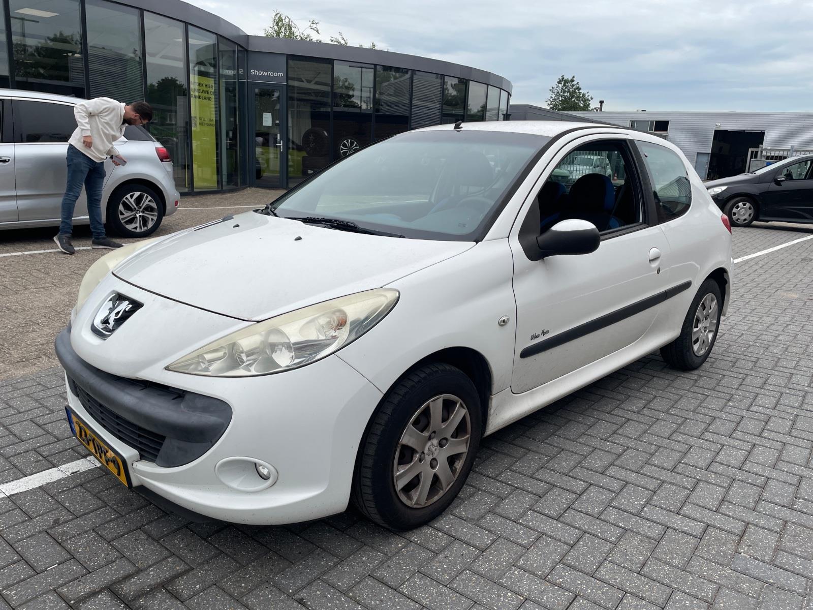 Peugeot 206 + 1.1 Accent | 2011 | 65.442 km | 23TPF9 | NAP: Onlogisch