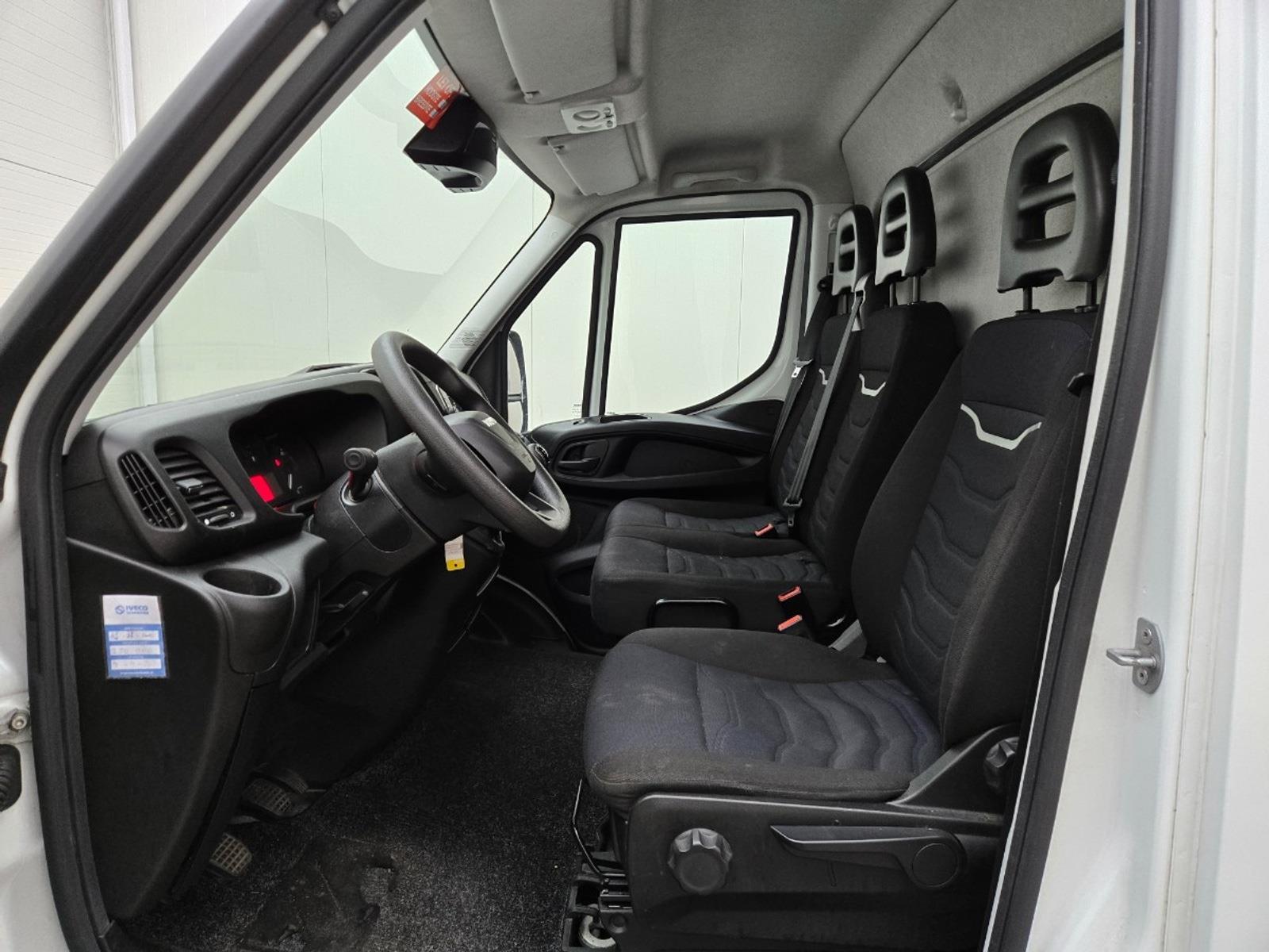 Iveco Daily 35S14V 2.3 410 H2 | 2021 | 150,696 km | VND78T | NAP: Makes sense