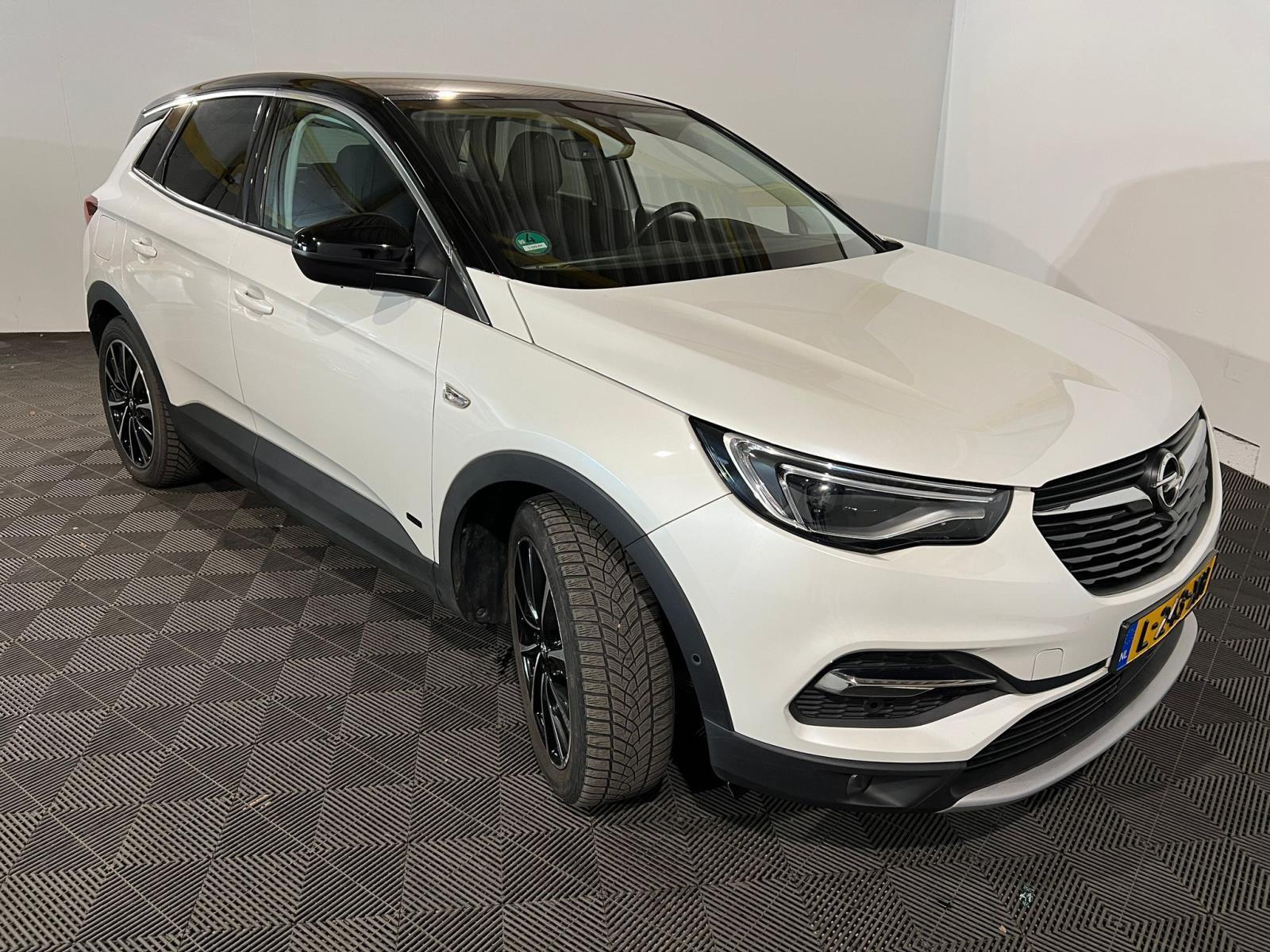 Opel | Grandland X | 1.6 Turbo Hybrid4 Ultimate | 2021 | 188.683 km | L243XH | Logisch