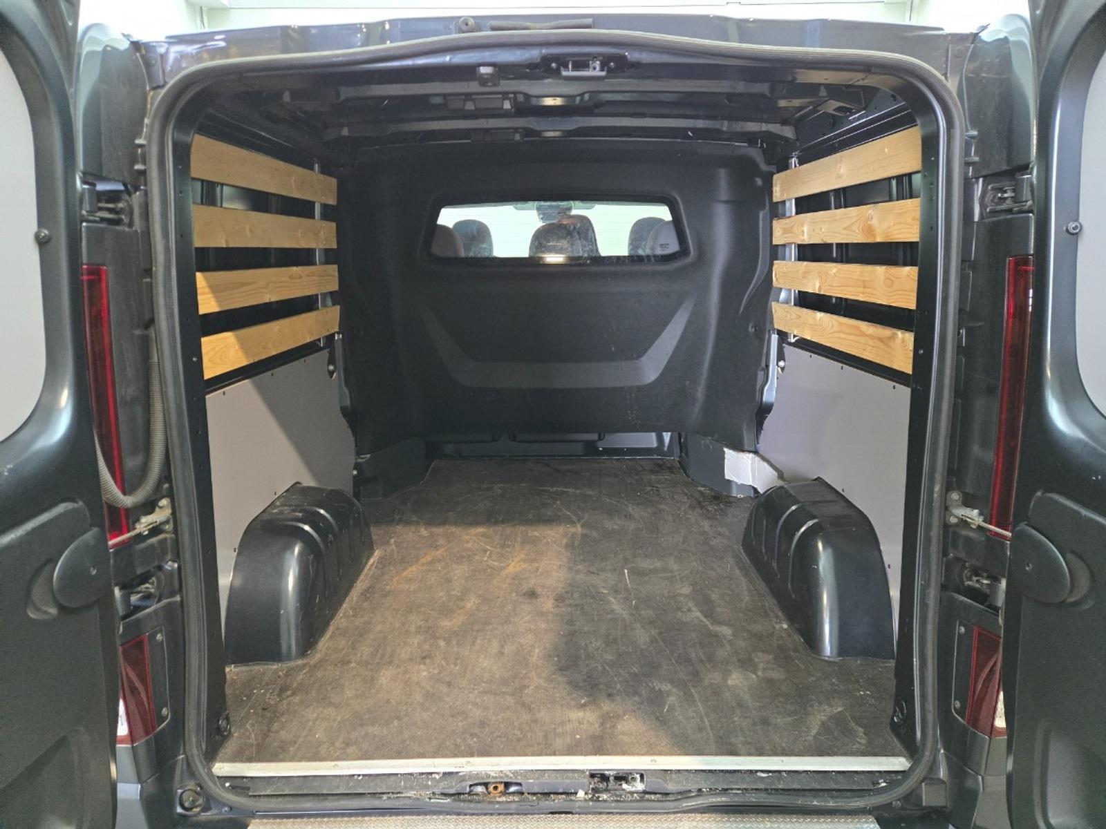 Renault Trafic 2.0 Blue dCi EDC 170 T29 L2H1 Extra DC | 2023 | 58.672 km | Automaat | VVR38V | NAP: Logisch