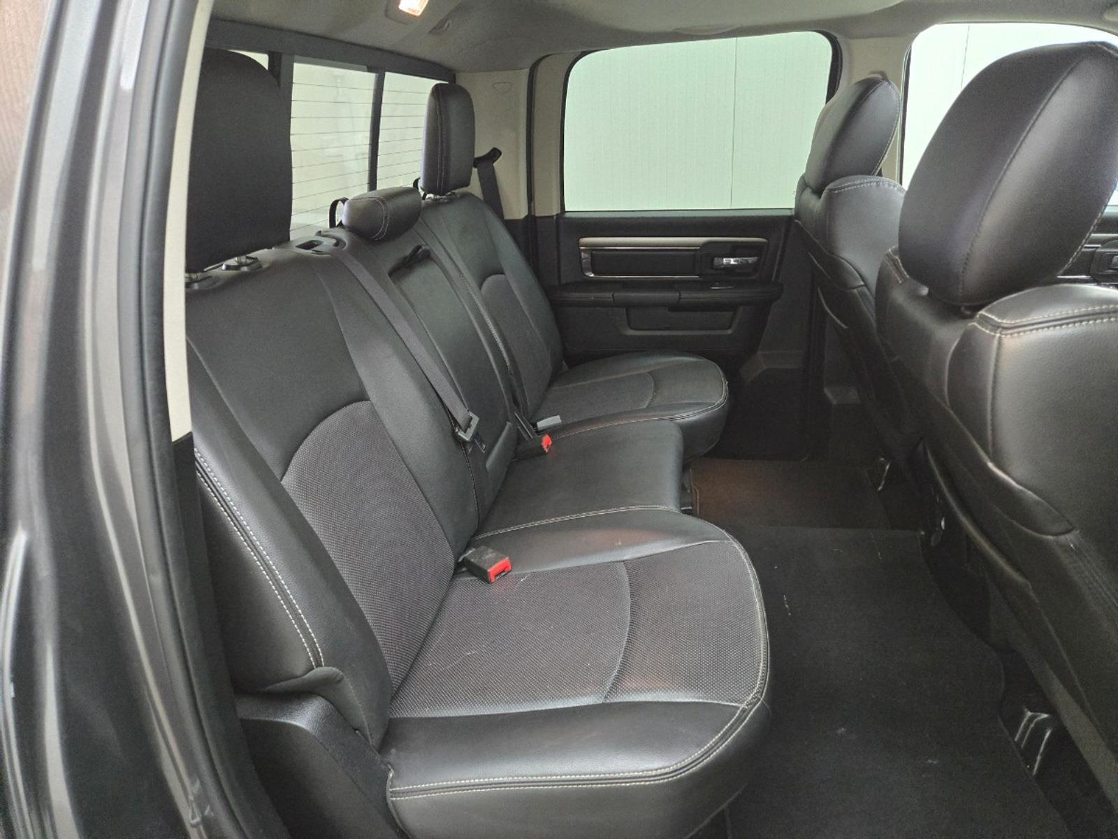 Dodge Ram 1500 5.7 V8 Quad Cab 6'4 | 2016 | 275.571 km | Automaat | VV030T | NAP: Logisch