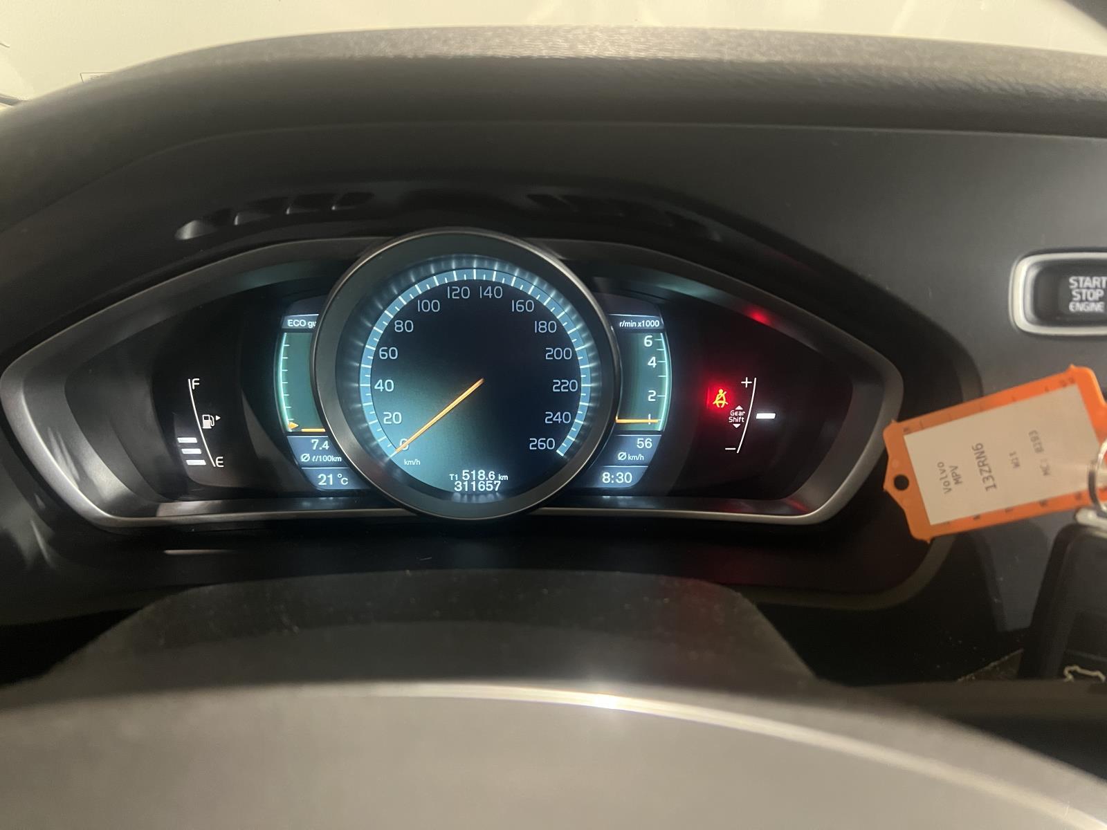 Volvo | V40 | 1.6 T3 Momentum | 2013 | 311,657 km | 13ZRN6 | Logical