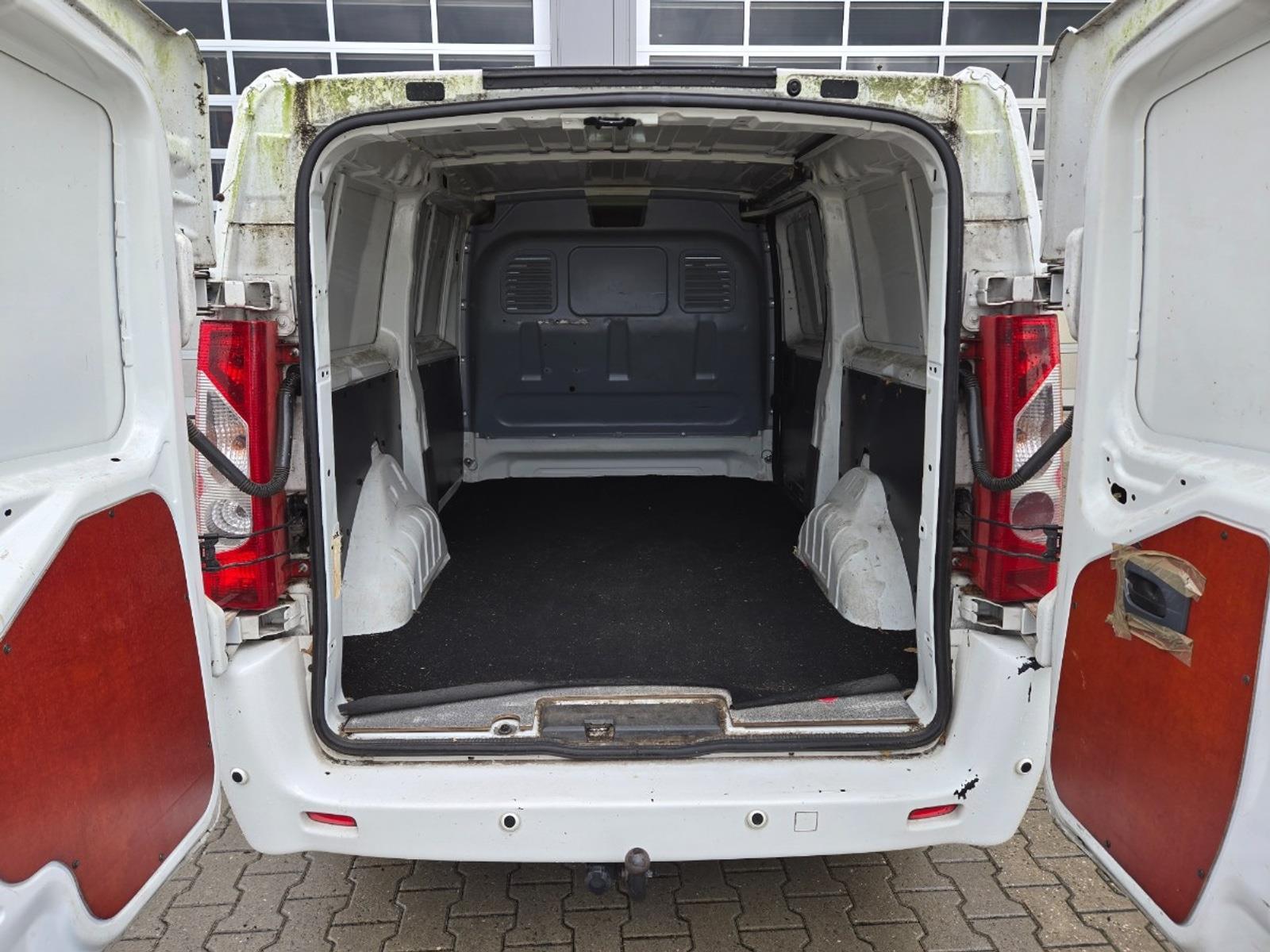 Peugeot Expert 229 2.0 HDI L2H1 Navteq 2 | 2015 | 282.311 km | VP181X | NAP: Logisch