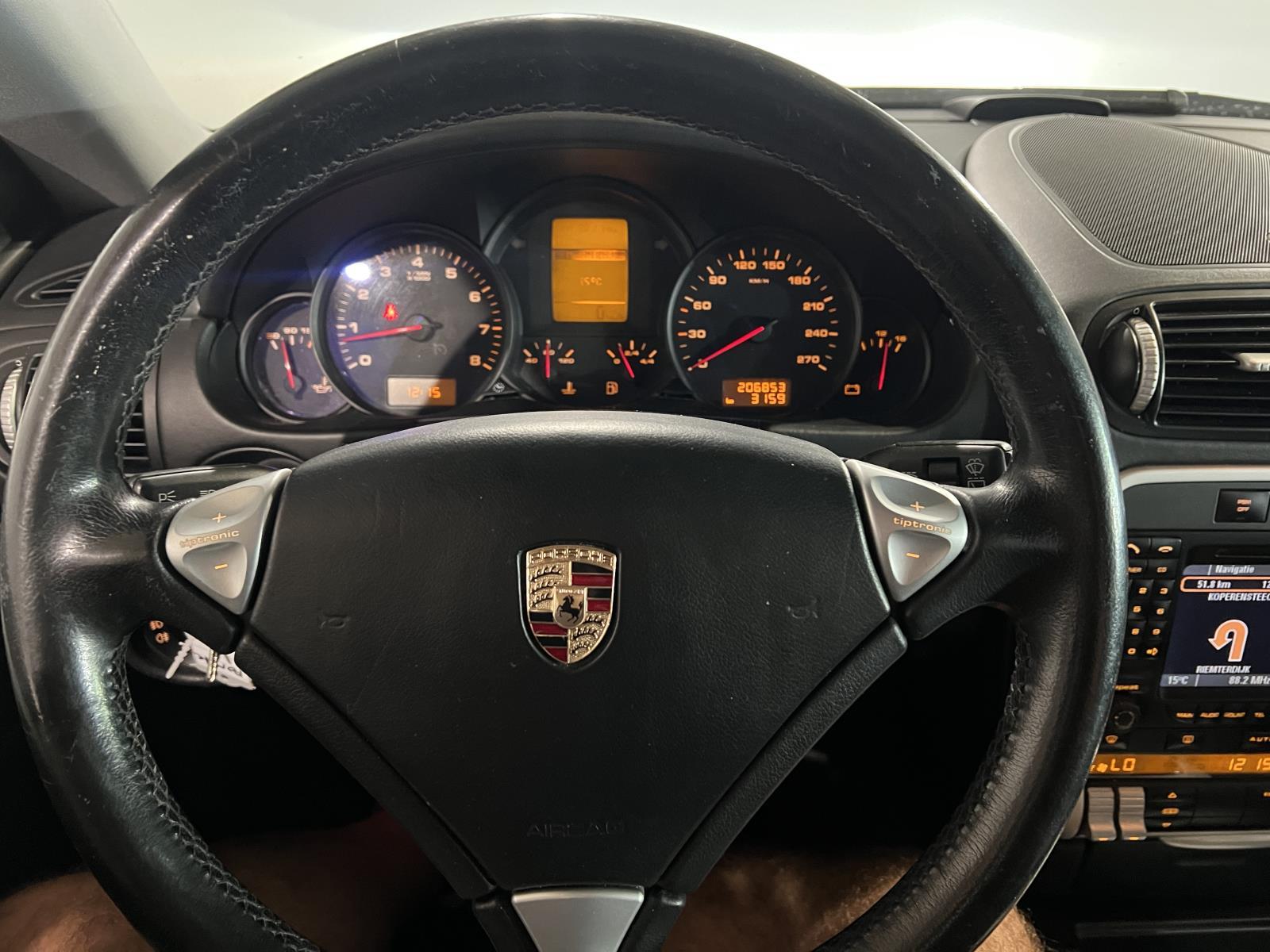 Porsche | Cayenne | 3.2 | 2004 | 206.850 km | 75PSVN | Logisch