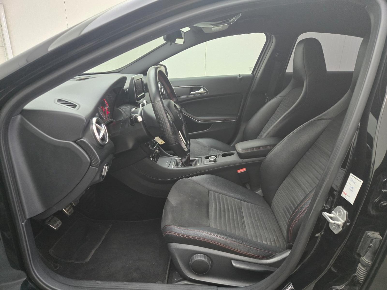 Mercedes-Benz A-klasse 180 Prestige | 2015 | 201.723 km | N535GV | NAP: Geen oordeel