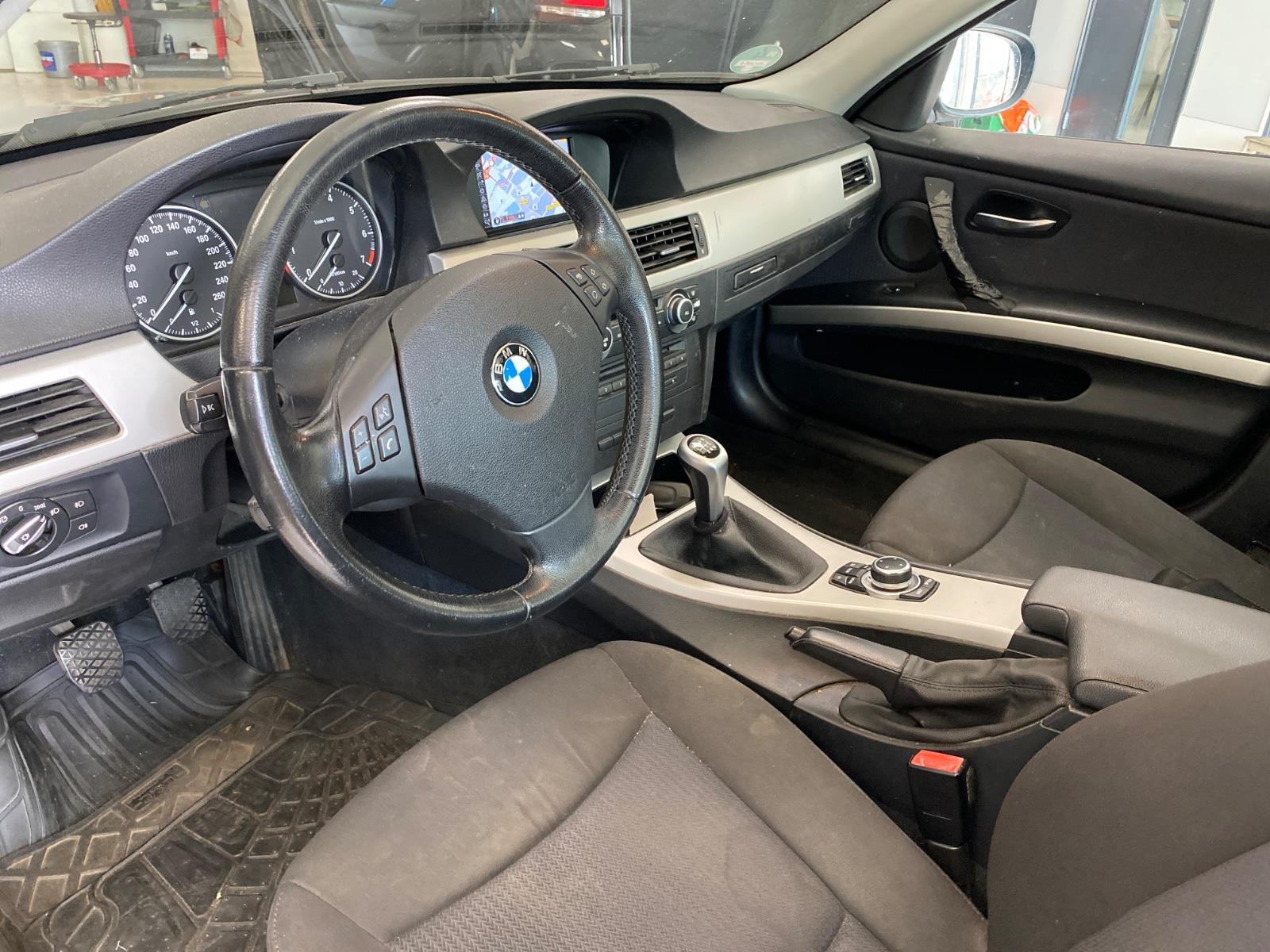 BMW 3-serie Touring 318i Business Line Stationwagen | 2010 | 337.210 km | 35LHK5 | NAP: Logisch