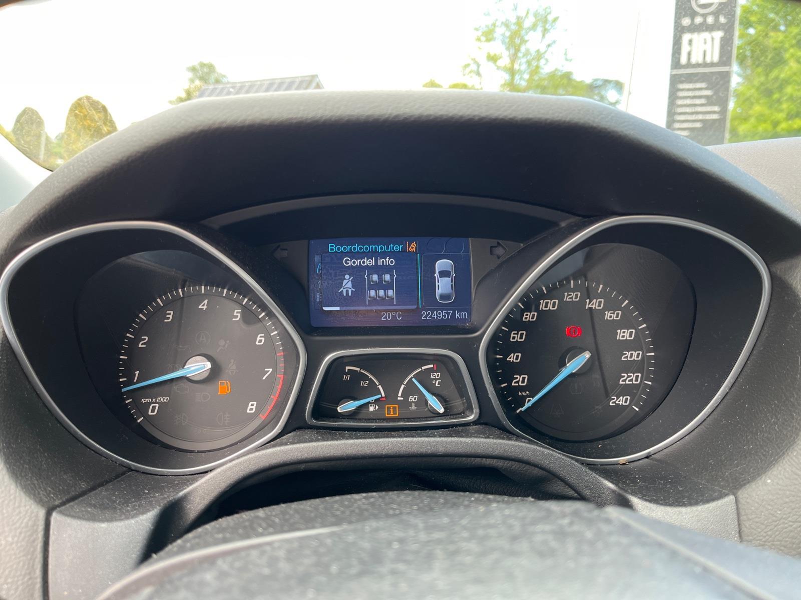 Ford Focus Wagon 1.0 EcoBoost Titanium Stationwagen | 2012 | 224.957 km | HB153G | NAP: Geen oordeel
