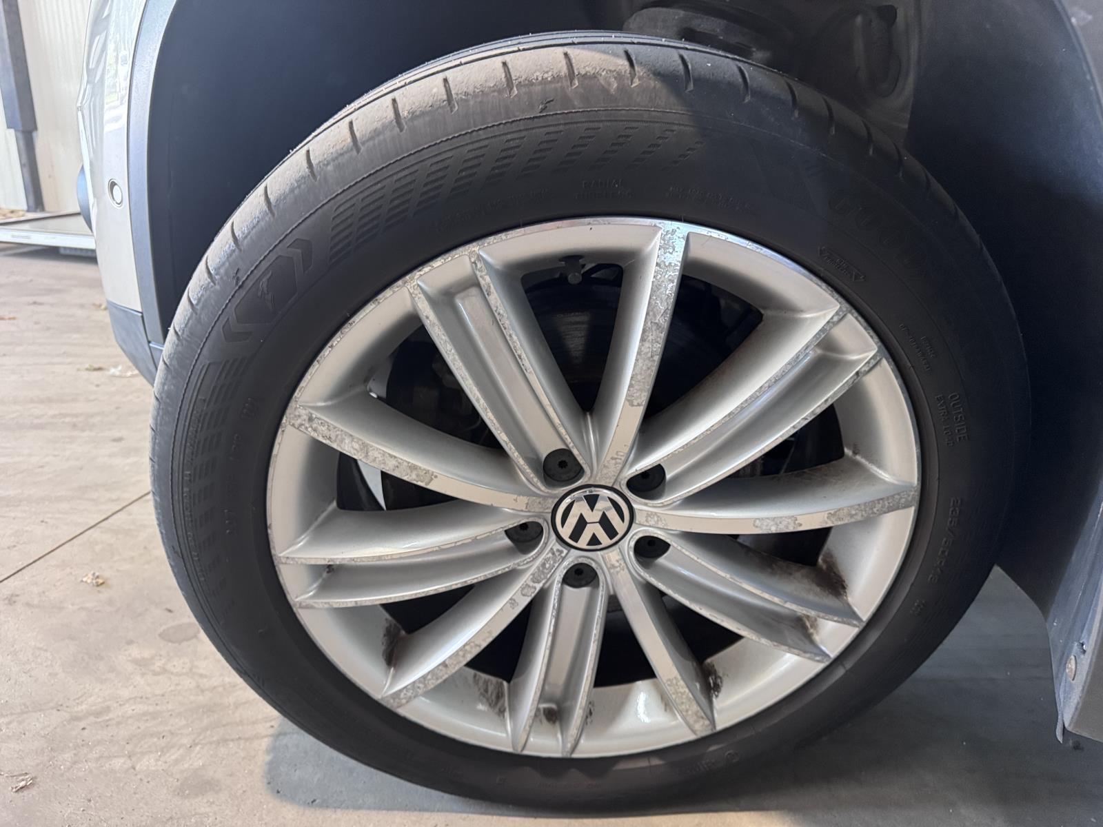 Volkswagen | Tiguan | 1.4 TSI Sport&Style | 2012 | 125,568 km | 61XND8 | Logical