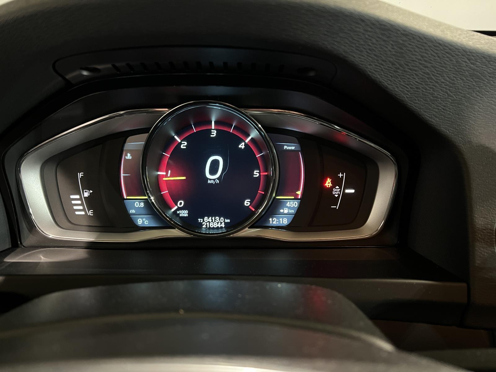 Volvo | S60 | 1.6 D2 R-Design | 2014 | 216.844 km | 8TKD90 | Logisch