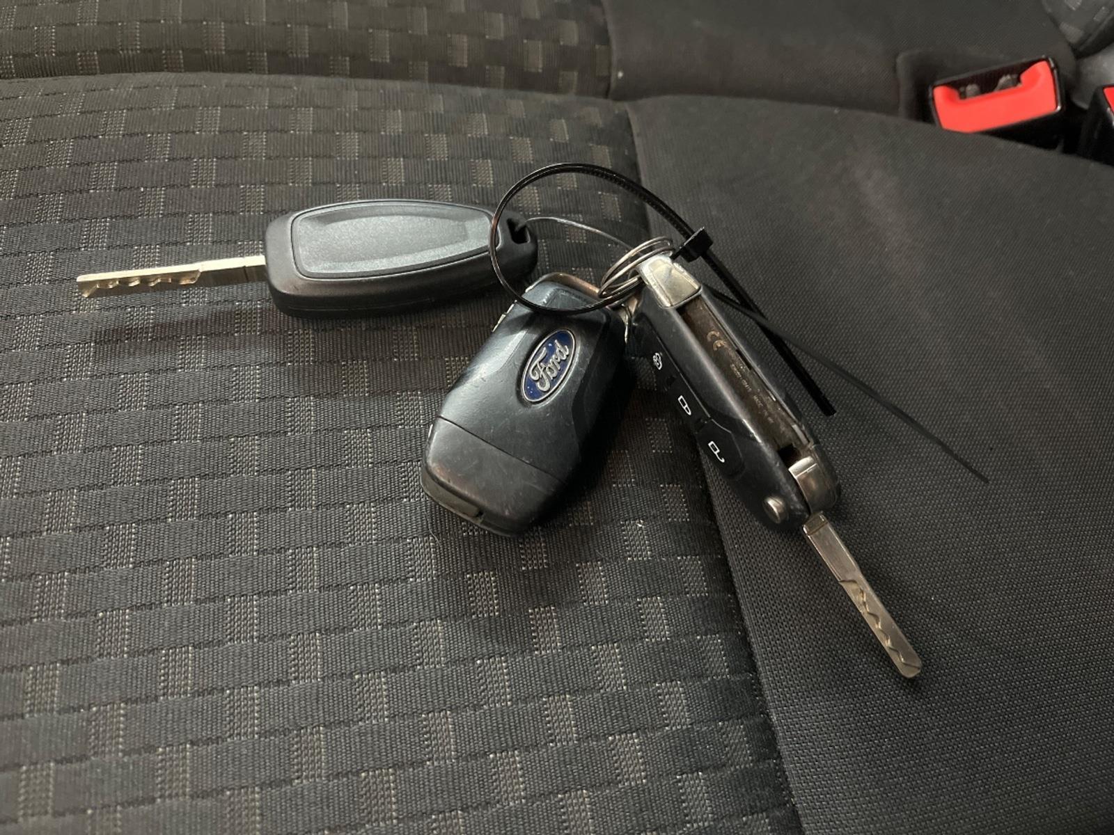 Ford Transit Connect 1.5 EcoBlue L2 Trend | 2020 | 62.502 km | VGR90X | NAP: Logisch