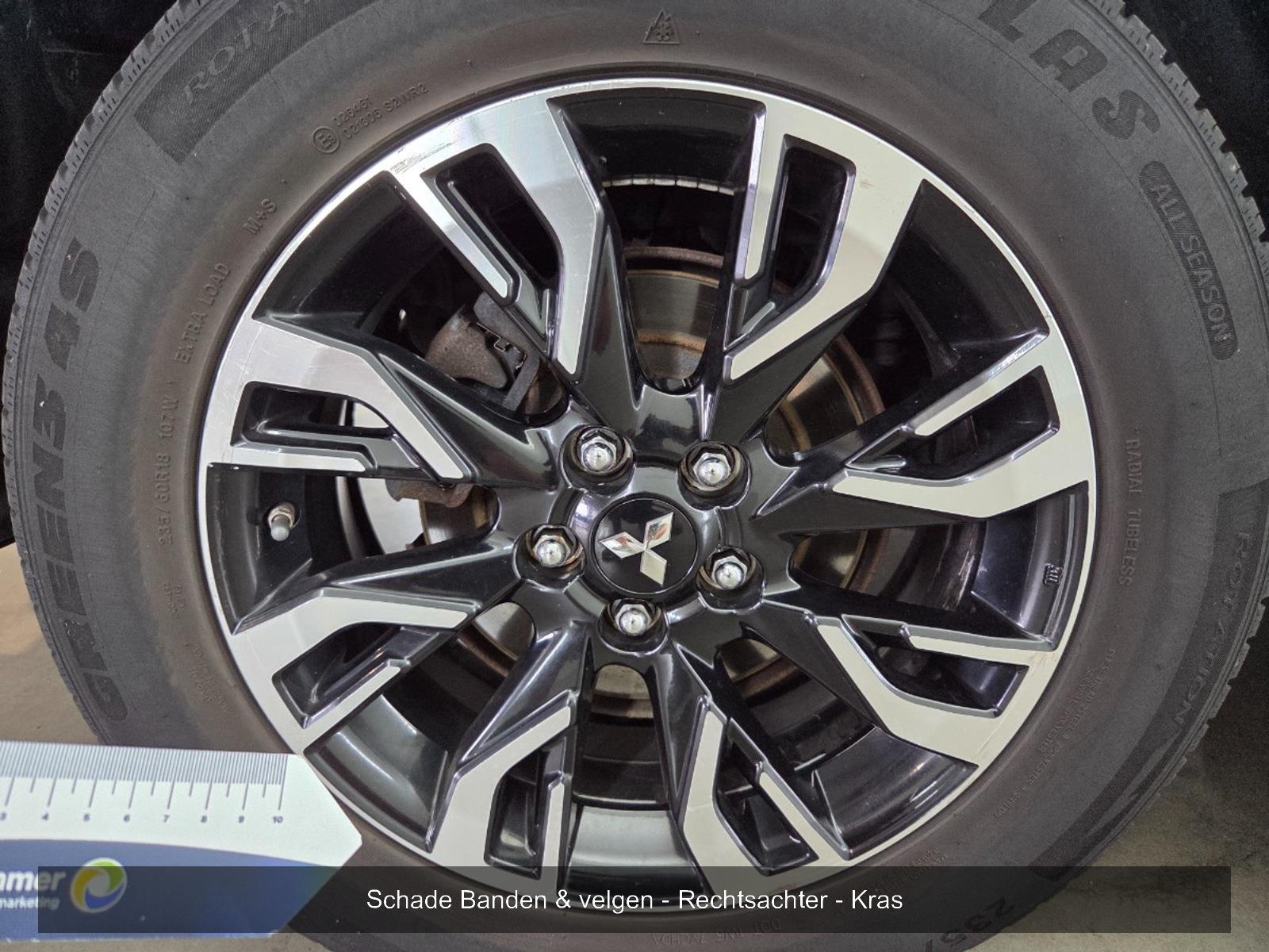 Mitsubishi Outlander 2.0 PHEV Executive Edition | 2015 | 423,443 km | Automatic | HS244V | NAP: Reasonable