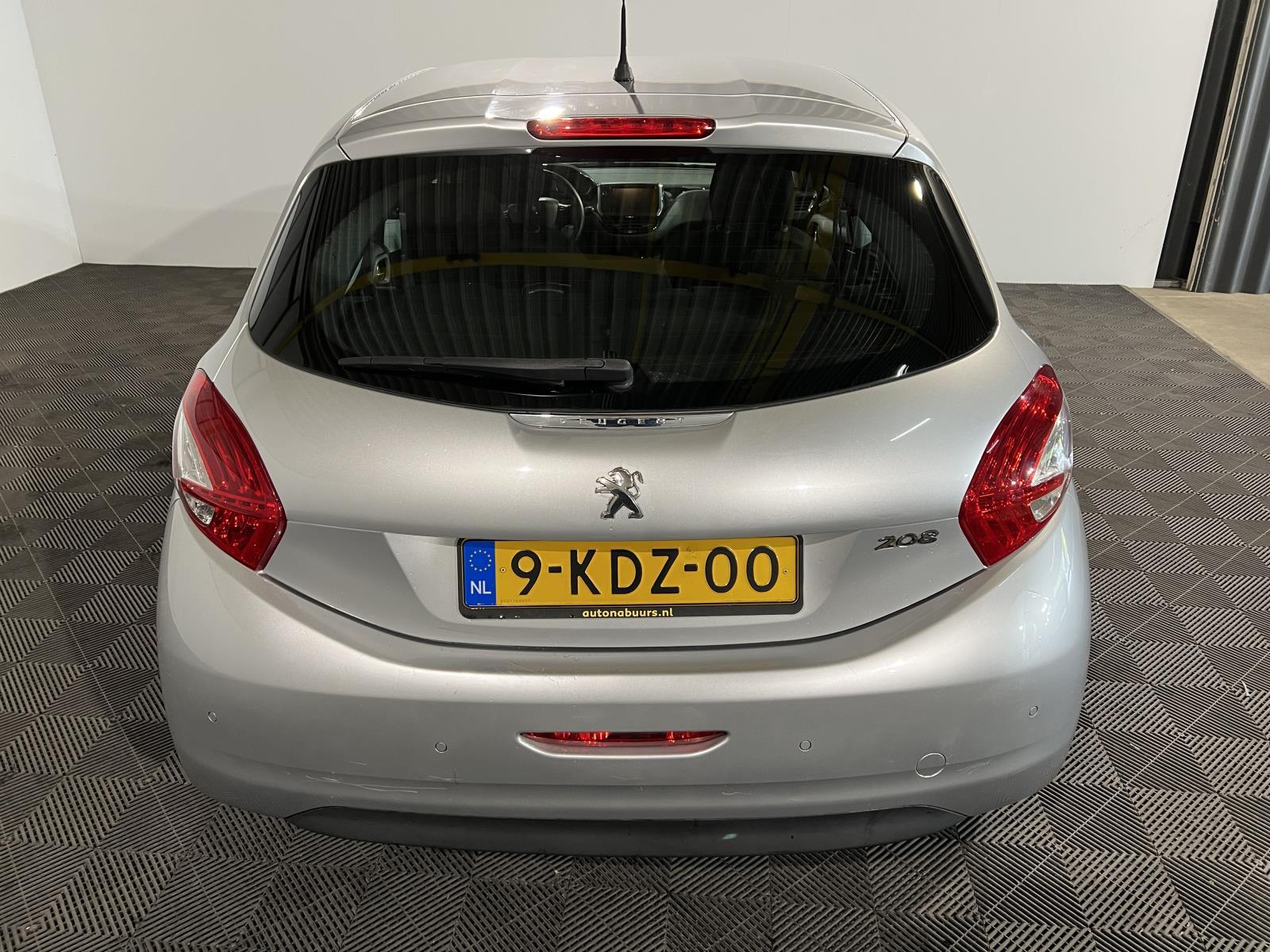 Peugeot | 208 | 1.2 VTi Envy | 2013 | 112.888 km | 9KDZ00 | Logisch