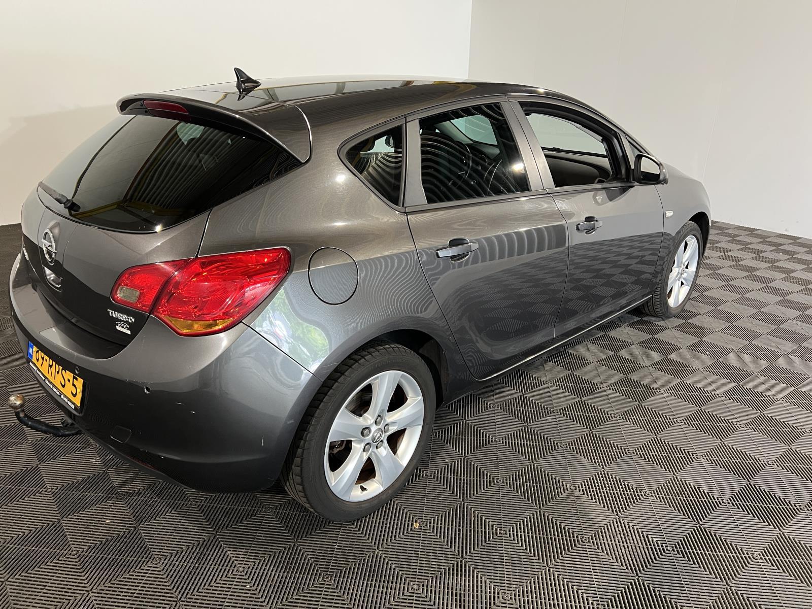 Opel | Astra | 1.4 Turbo Edition | 2011 | 177.155 km | 89RPS5 | Logisch