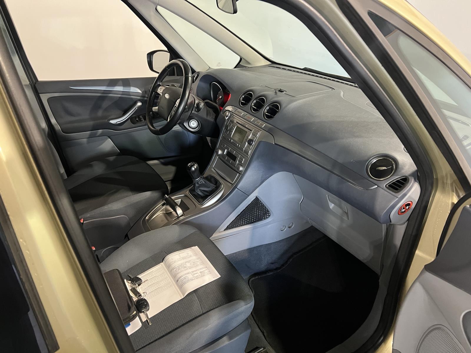 Ford | Galaxy 7-seater | 2.0-16V Trend | 2007 | 282,333 km | 81TTBF | Logical