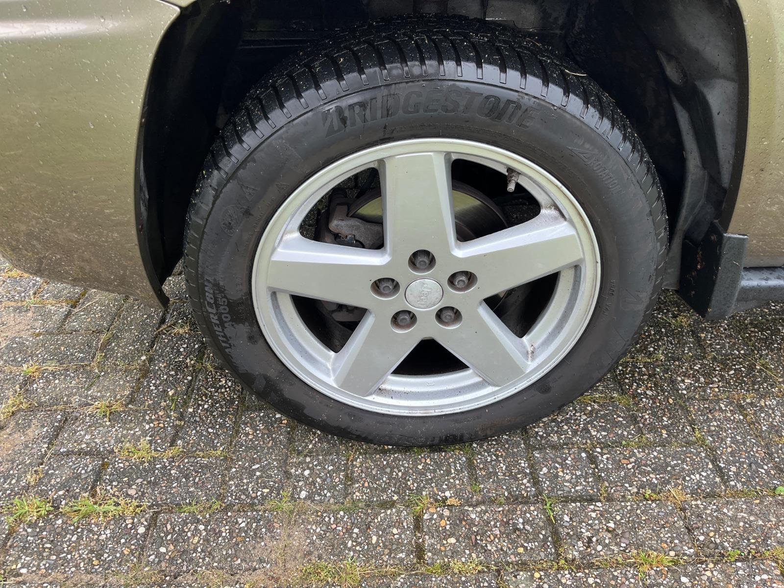 Jeep Compass 2.4 Limited | 2007 | 211,815 km | 45XRBP | NAP: Makes sense
