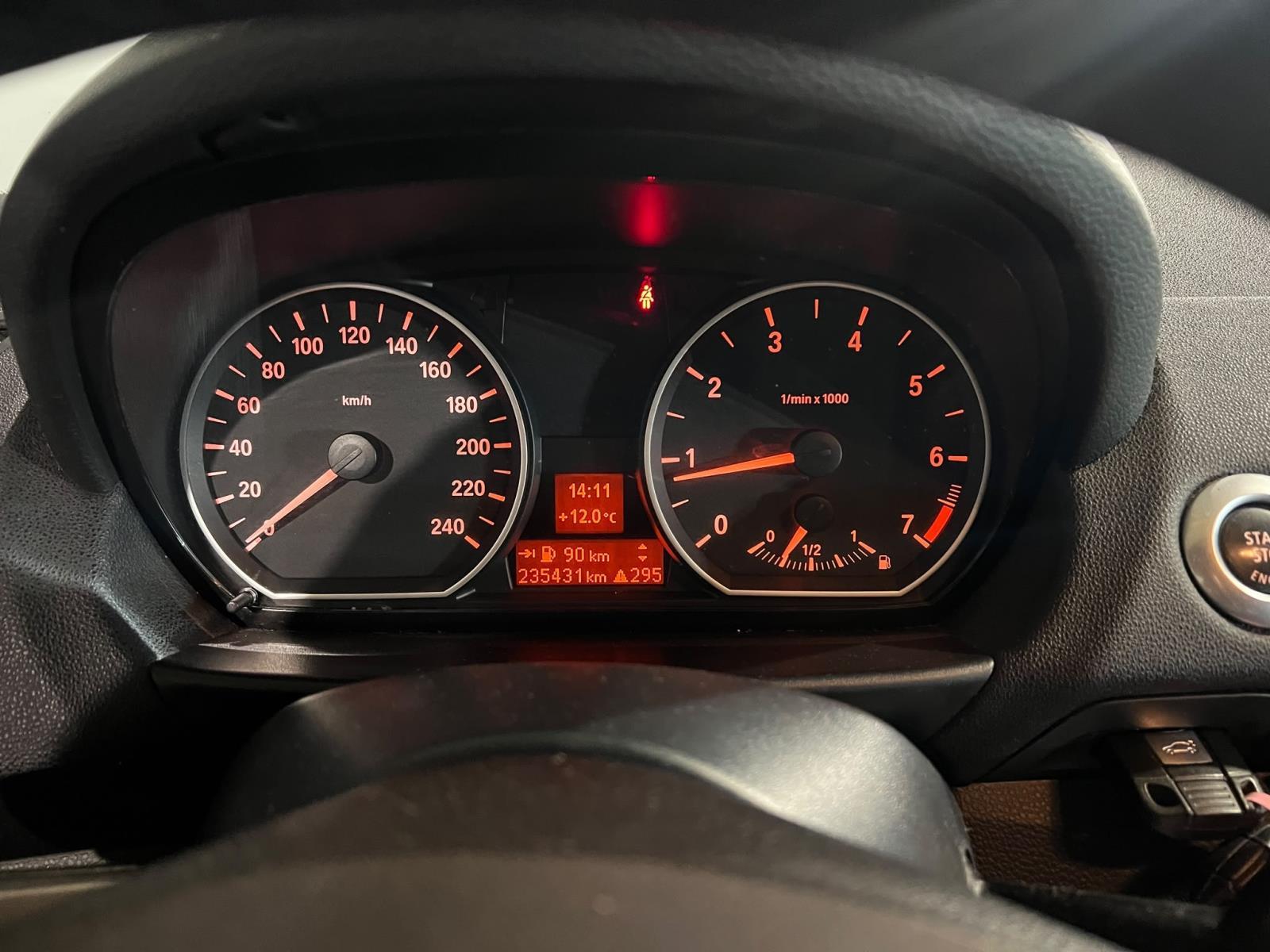 BMW | 1-serie | 116i | 2009 | 235.431 km | 32LFS1 | Geen oordeel