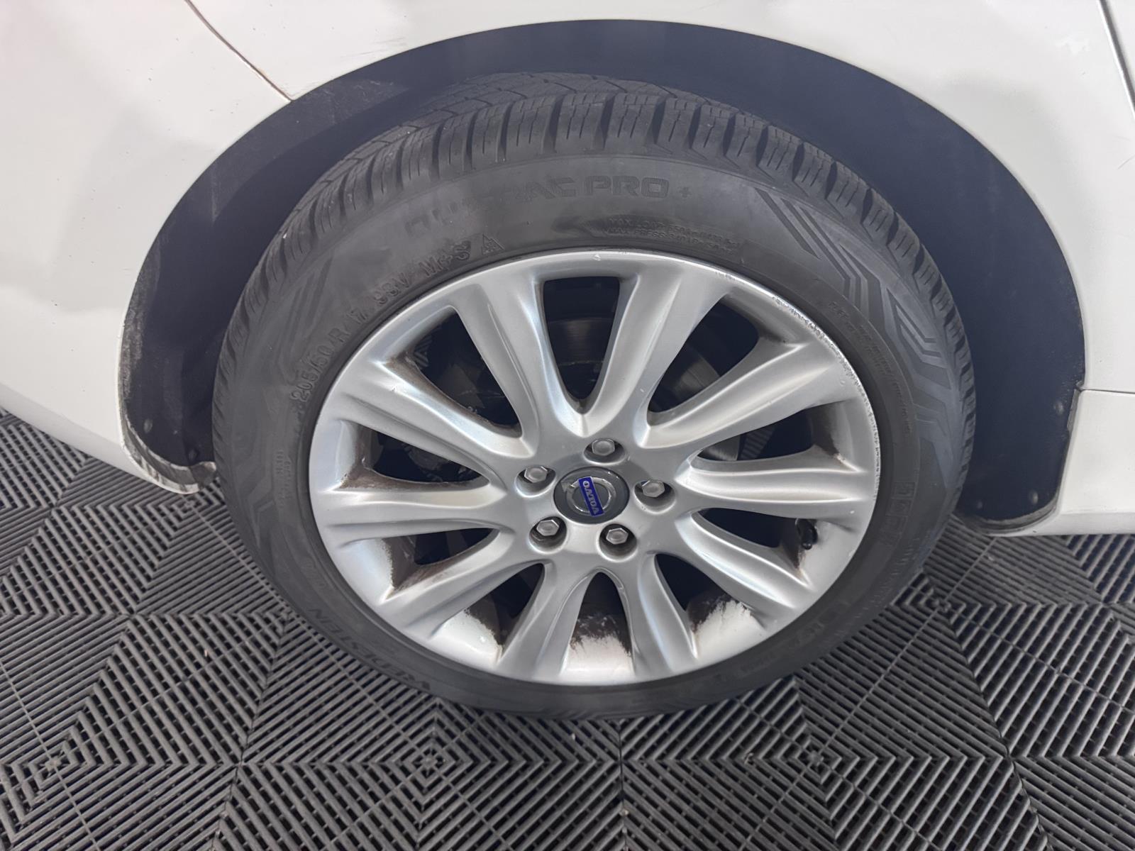 Volvo | V40 | 1.6 T3 Momentum | 2013 | 311,657 km | 13ZRN6 | Logical