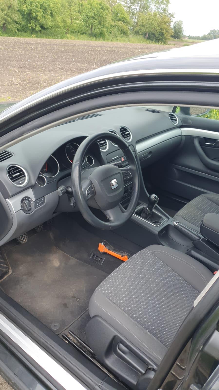 SEAT | Exeo ST | 2.0 TDI Style | 2010 | 282.462 km | 77KXD5 | Logisch